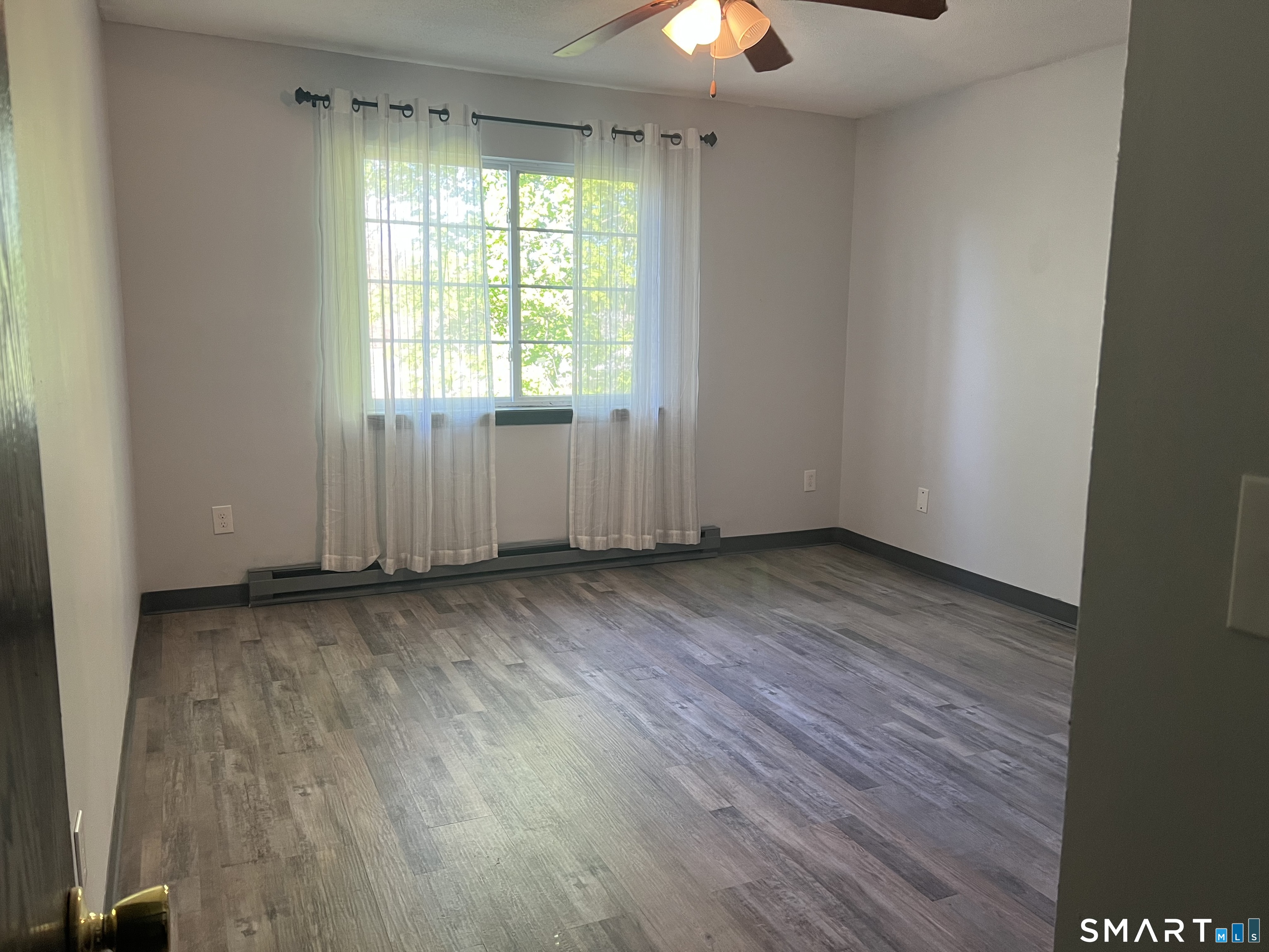 35 Mountain Village, Waterbury, 06706, 1 Bedroom Bedrooms, 0 ,1 BathroomBathrooms,Condo/co-op For Sale,For Sale,Mountain Village,0,24170500