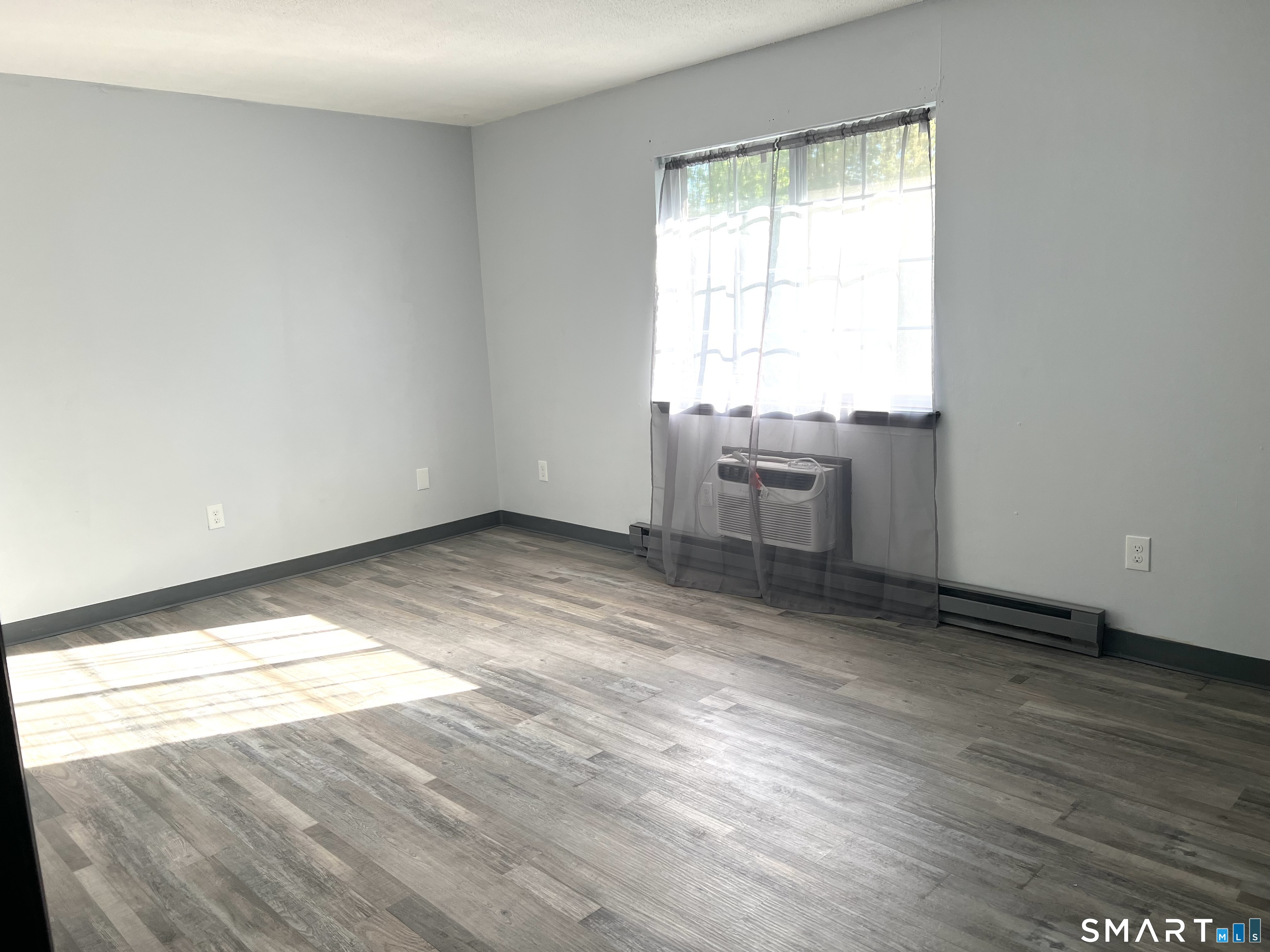 35 Mountain Village, Waterbury, 06706, 1 Bedroom Bedrooms, 0 ,1 BathroomBathrooms,Condo/co-op For Sale,For Sale,Mountain Village,0,24170500