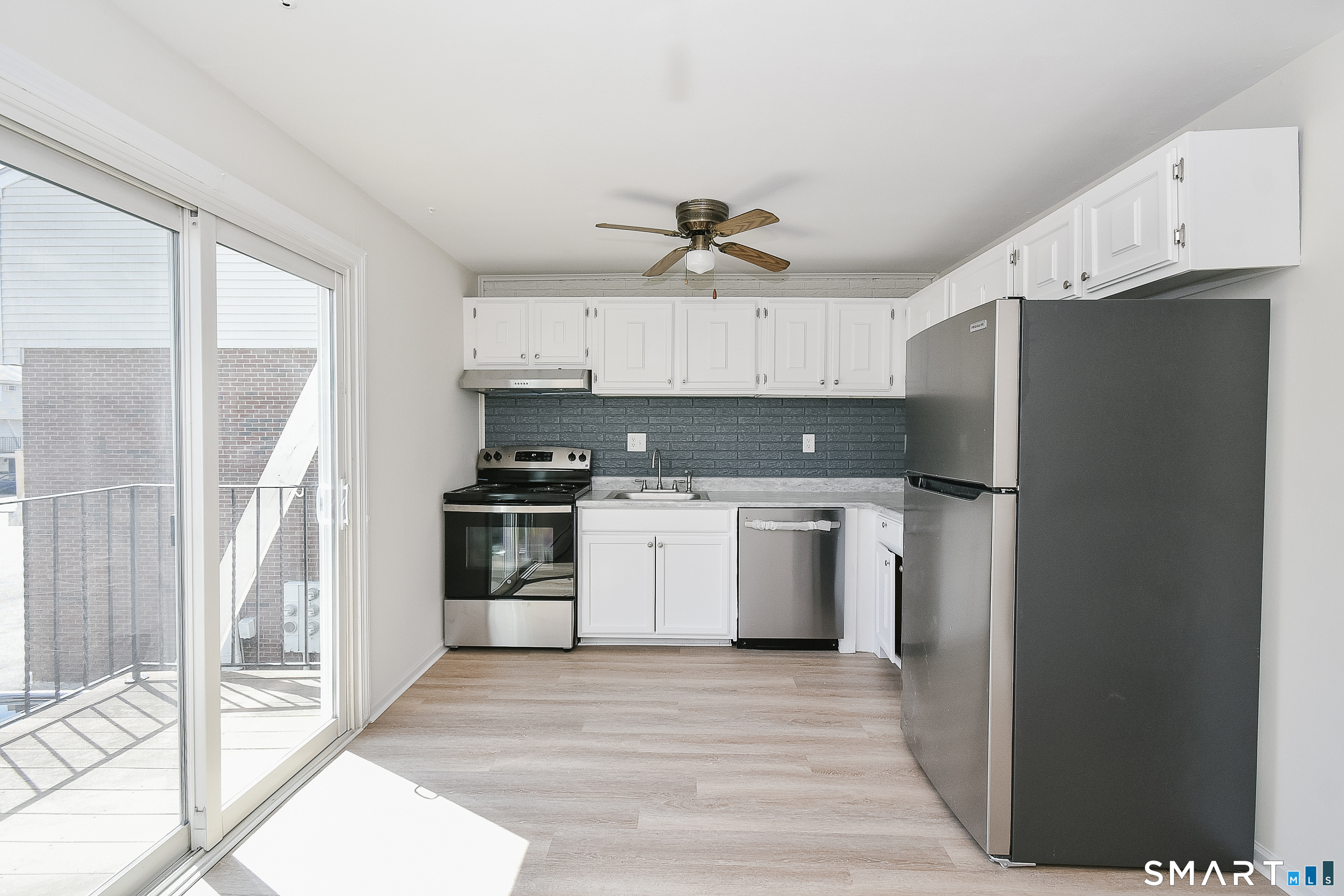 410 Blackstone, Meriden, 06450, 2 Bedrooms Bedrooms, 0 ,1 BathroomBathrooms,Condo/co-op For Sale,For Sale,Blackstone,0,24169683