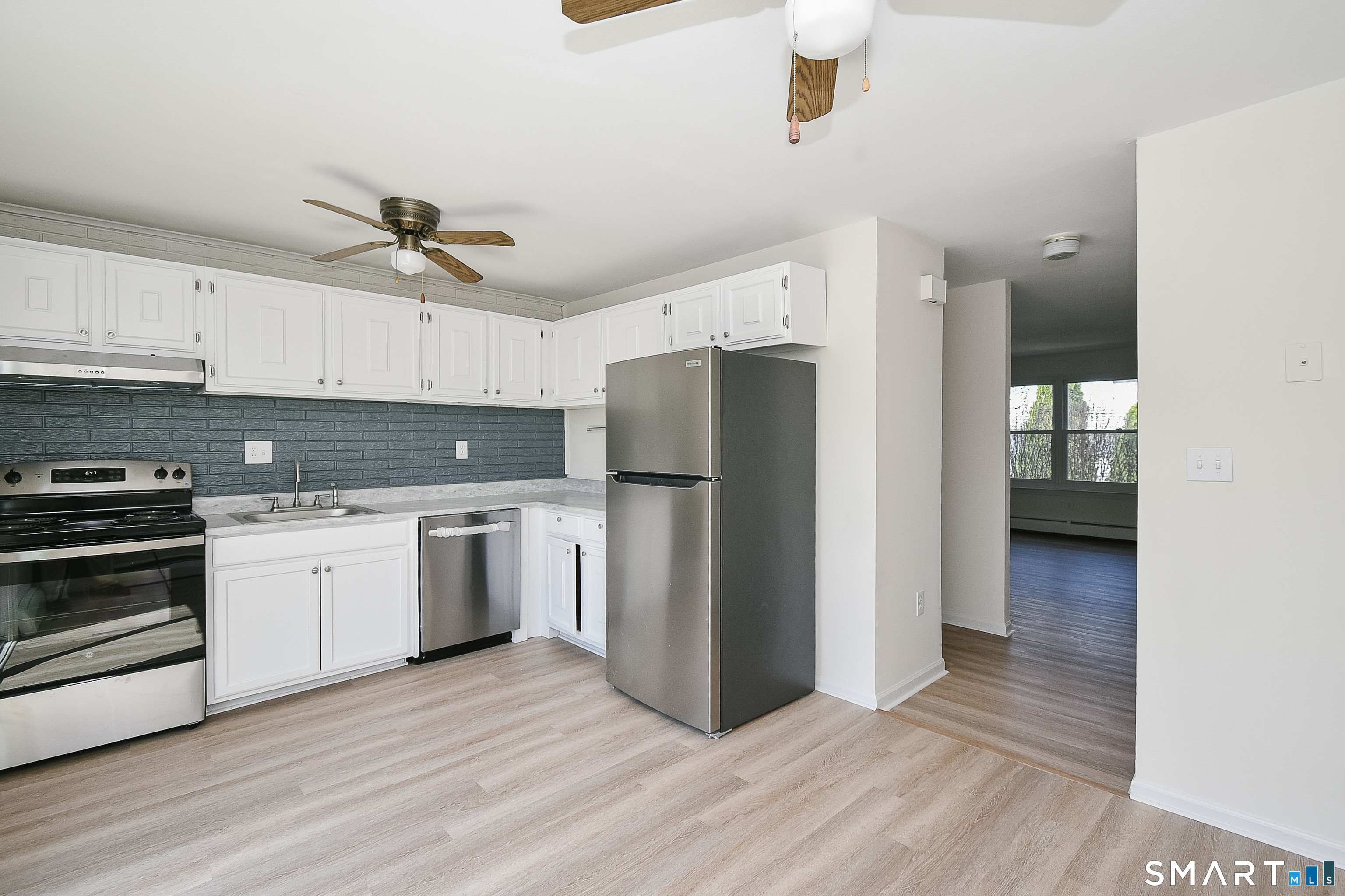 410 Blackstone, Meriden, 06450, 2 Bedrooms Bedrooms, 0 ,1 BathroomBathrooms,Condo/co-op For Sale,For Sale,Blackstone,0,24169683