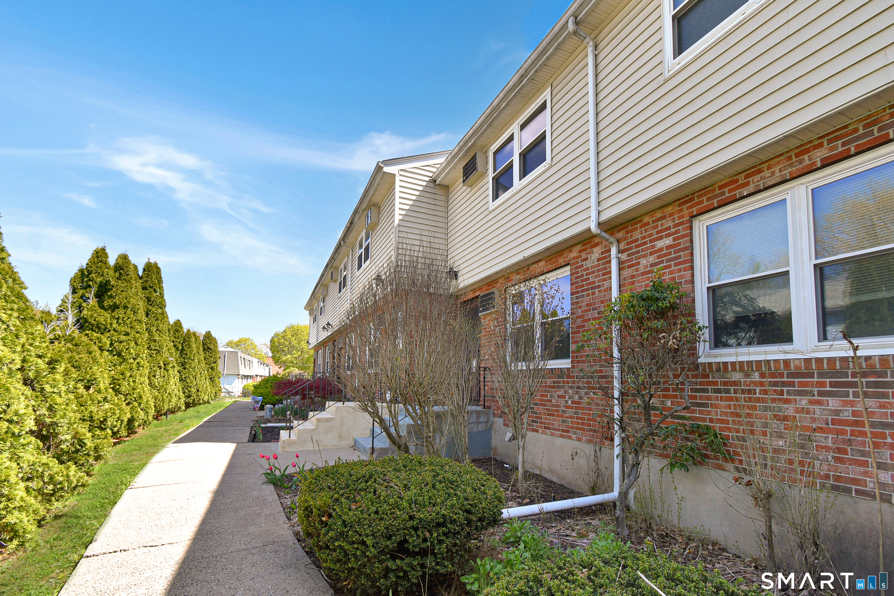 410 Blackstone, Meriden, 06450, 2 Bedrooms Bedrooms, 0 ,1 BathroomBathrooms,Condo/co-op For Sale,For Sale,Blackstone,0,24169683