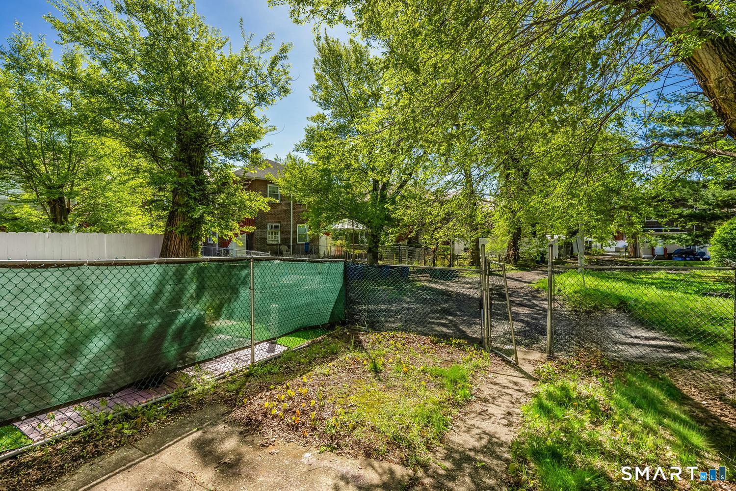 1040 Connecticut, Bridgeport, 06607, 2 Bedrooms Bedrooms, 0 ,1 BathroomBathrooms,Condo/co-op For Sale,For Sale,Connecticut,0,24171451