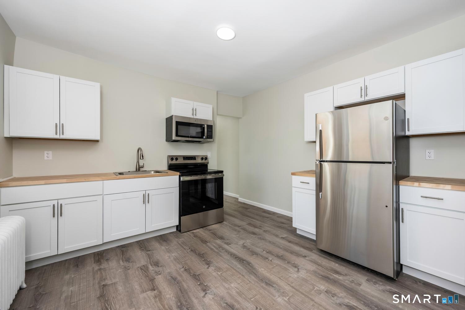 1040 Connecticut, Bridgeport, 06607, 2 Bedrooms Bedrooms, 0 ,1 BathroomBathrooms,Condo/co-op For Sale,For Sale,Connecticut,0,24171451