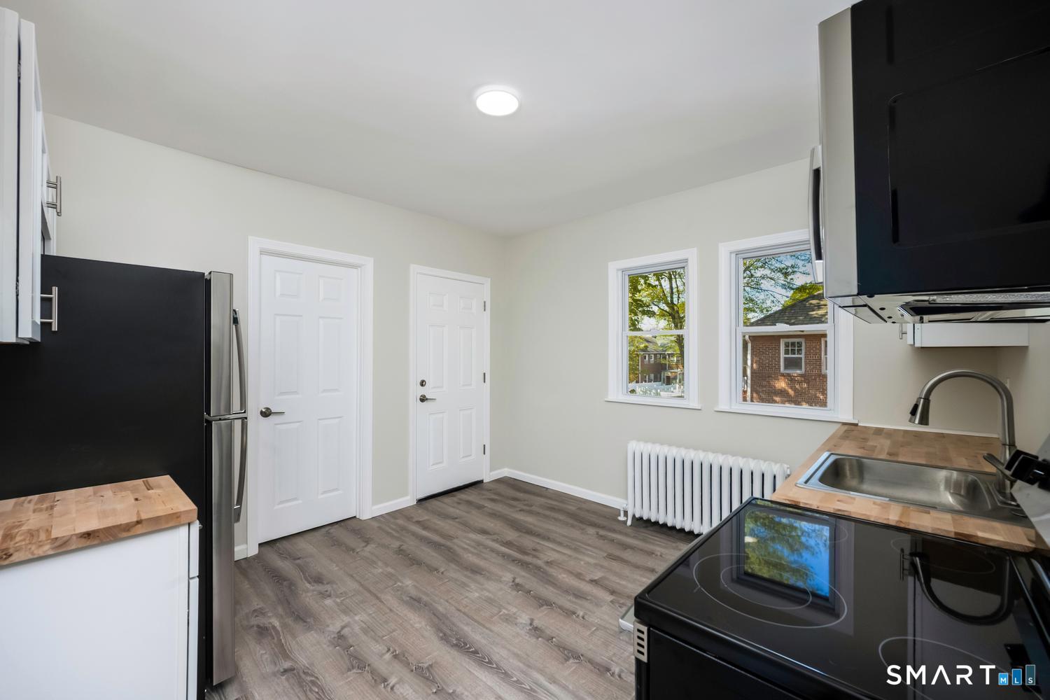 1040 Connecticut, Bridgeport, 06607, 2 Bedrooms Bedrooms, 0 ,1 BathroomBathrooms,Condo/co-op For Sale,For Sale,Connecticut,0,24171451