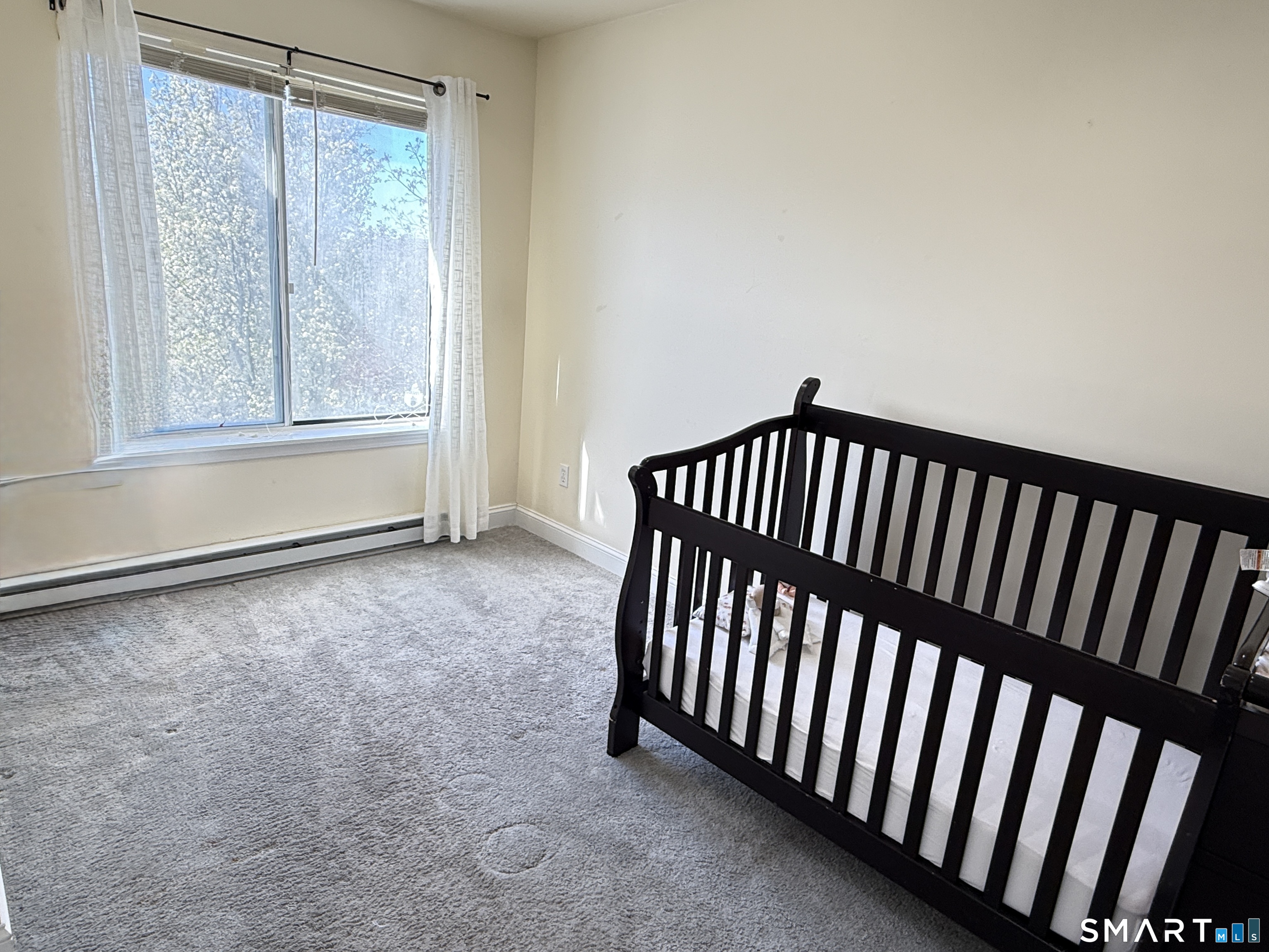 147 Hamden, Waterbury, 06704, 2 Bedrooms Bedrooms, 0 ,1 BathroomBathrooms,Condo/co-op For Sale,For Sale,Hamden,0,24171470
