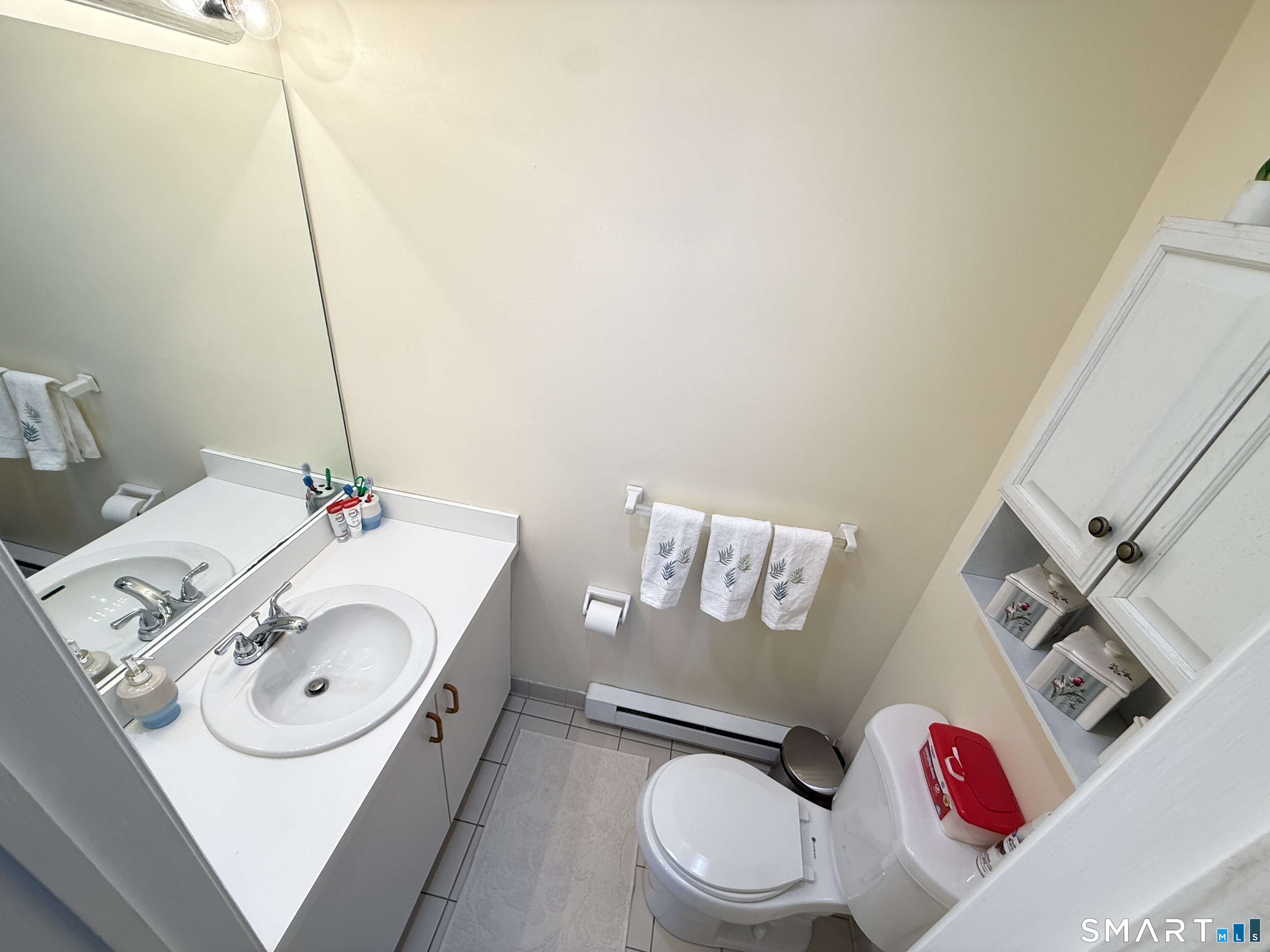 147 Hamden, Waterbury, 06704, 2 Bedrooms Bedrooms, 0 ,1 BathroomBathrooms,Condo/co-op For Sale,For Sale,Hamden,0,24171470