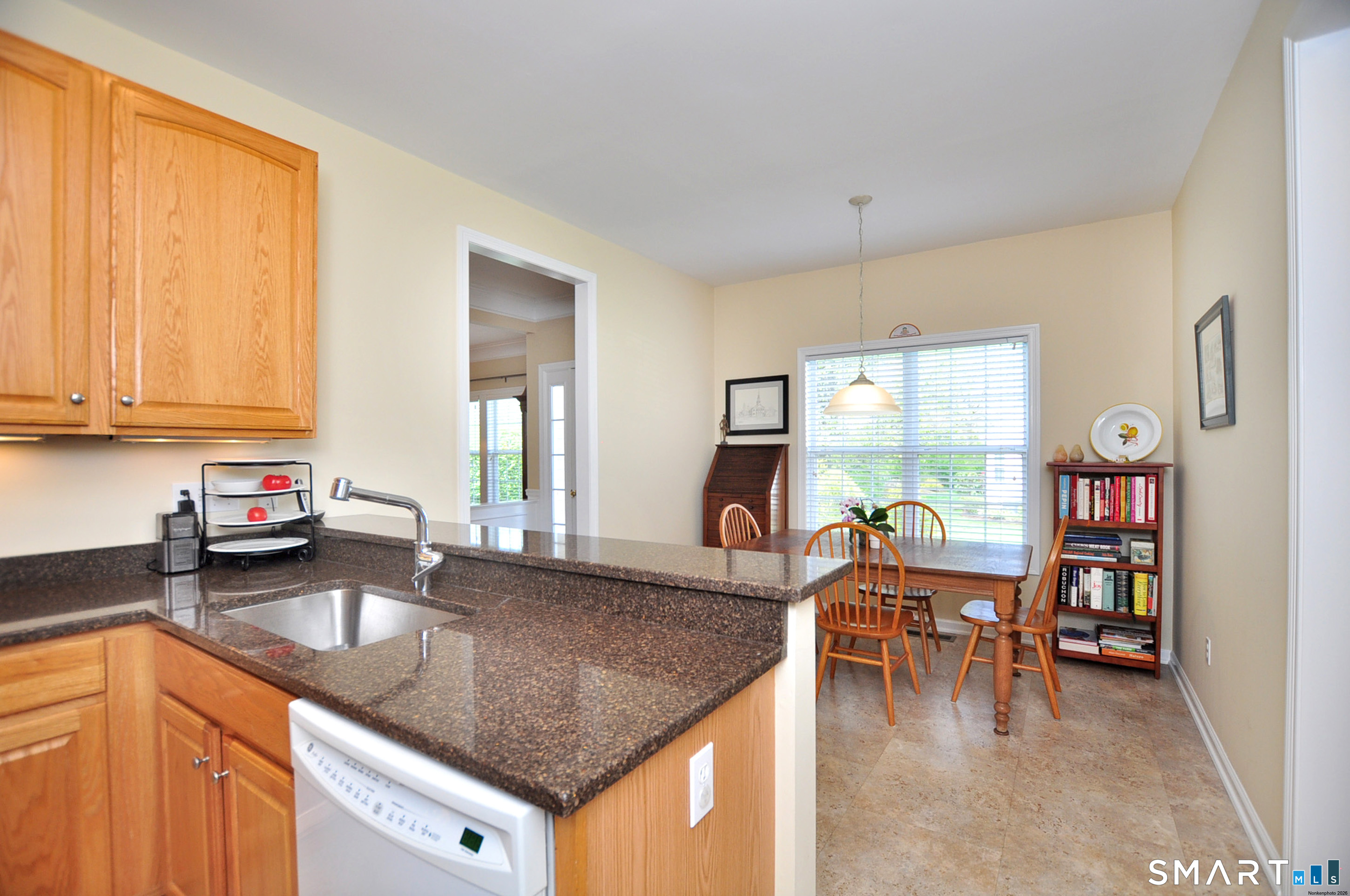 14 Carlson Ridge, New Milford, 06776, 2 Bedrooms Bedrooms, 0 ,2 BathroomsBathrooms,Condo/co-op For Sale,For Sale,Carlson Ridge,0,24170552
