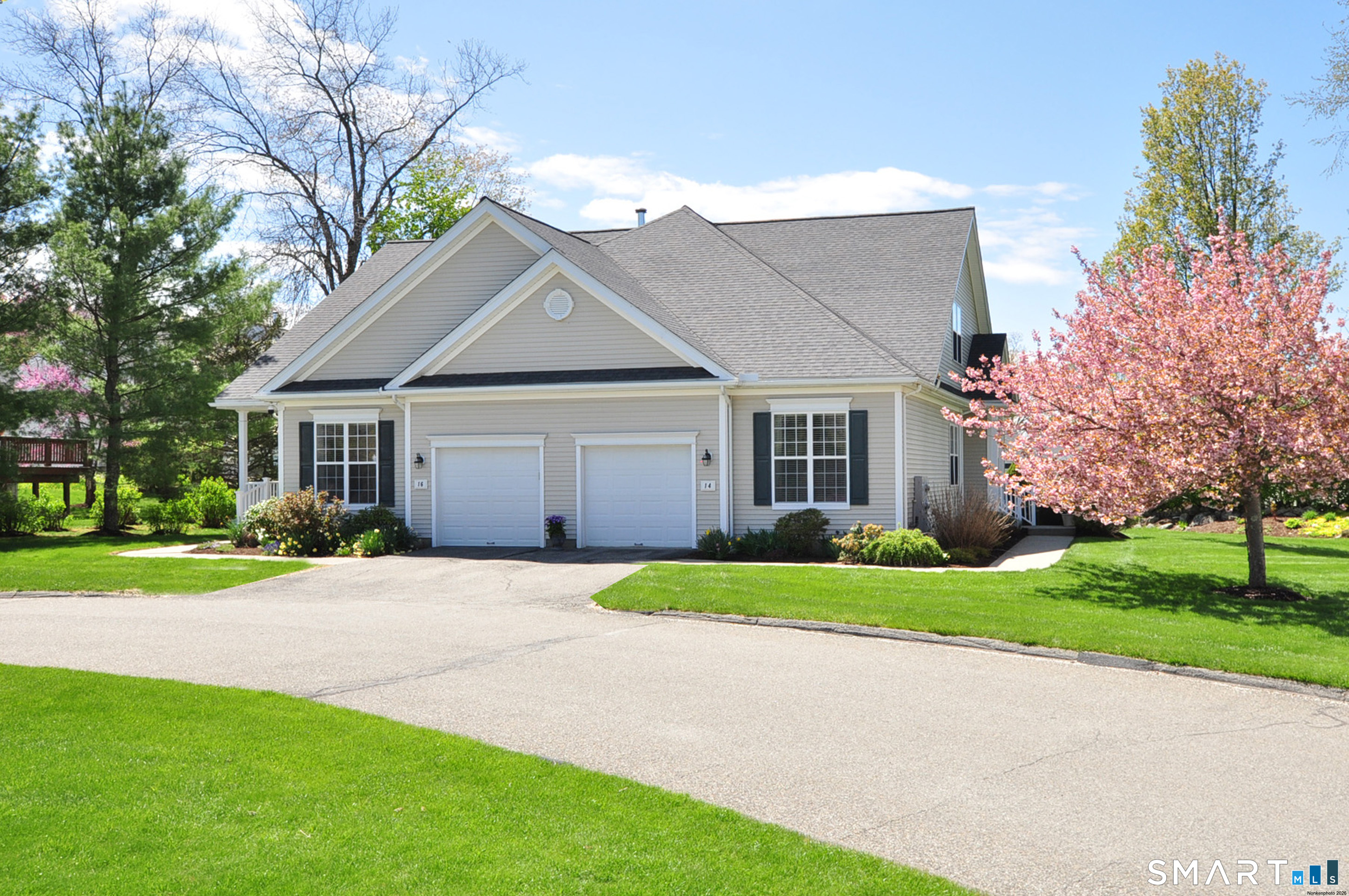 14 Carlson Ridge, New Milford, 06776, 2 Bedrooms Bedrooms, 0 ,2 BathroomsBathrooms,Condo/co-op For Sale,For Sale,Carlson Ridge,0,24170552