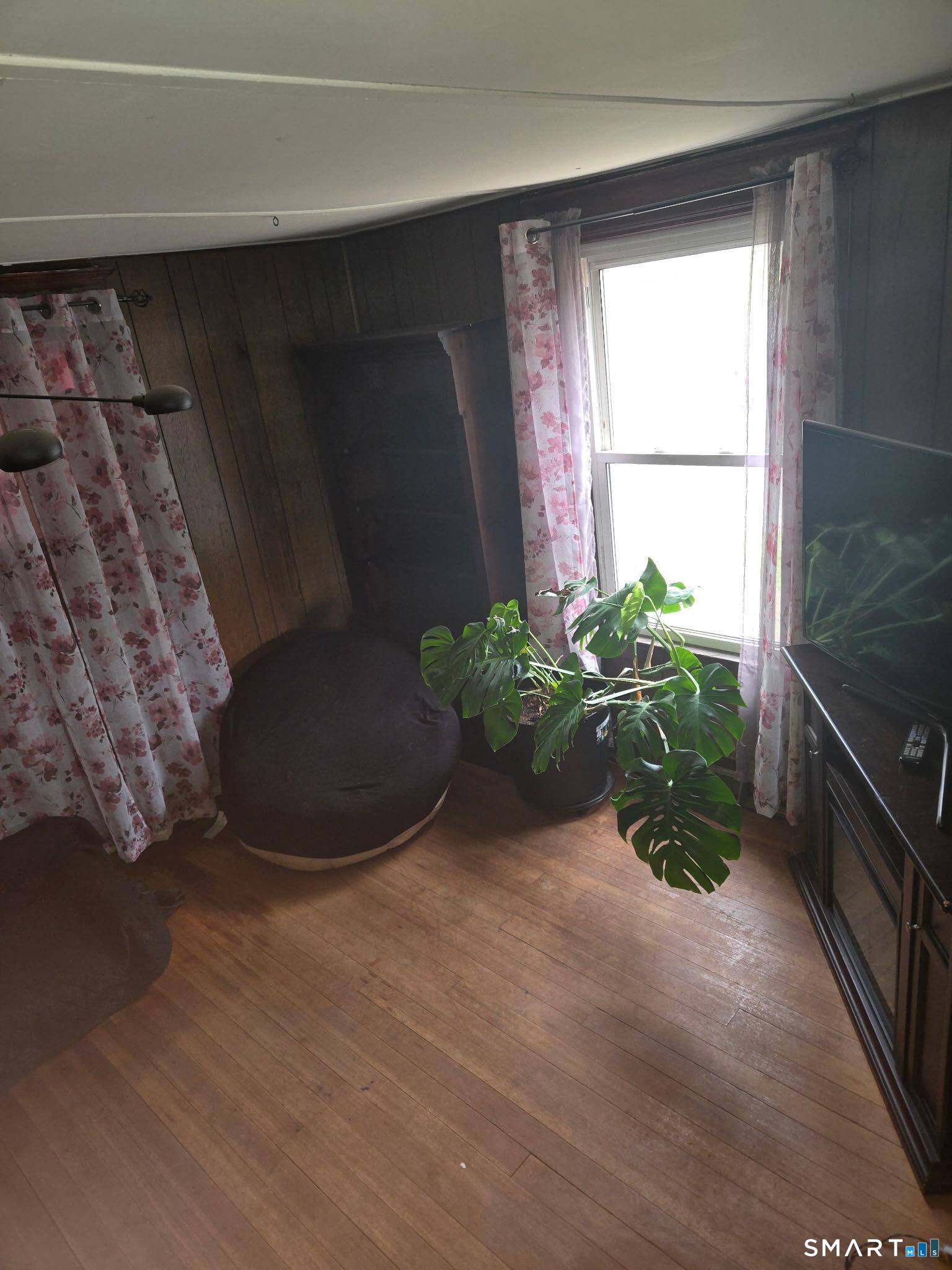 82 Porter, Watertown, 06795, 3 Bedrooms Bedrooms, 0 ,1 BathroomBathrooms,Single Family For Sale,For Sale,Porter,0,24168298