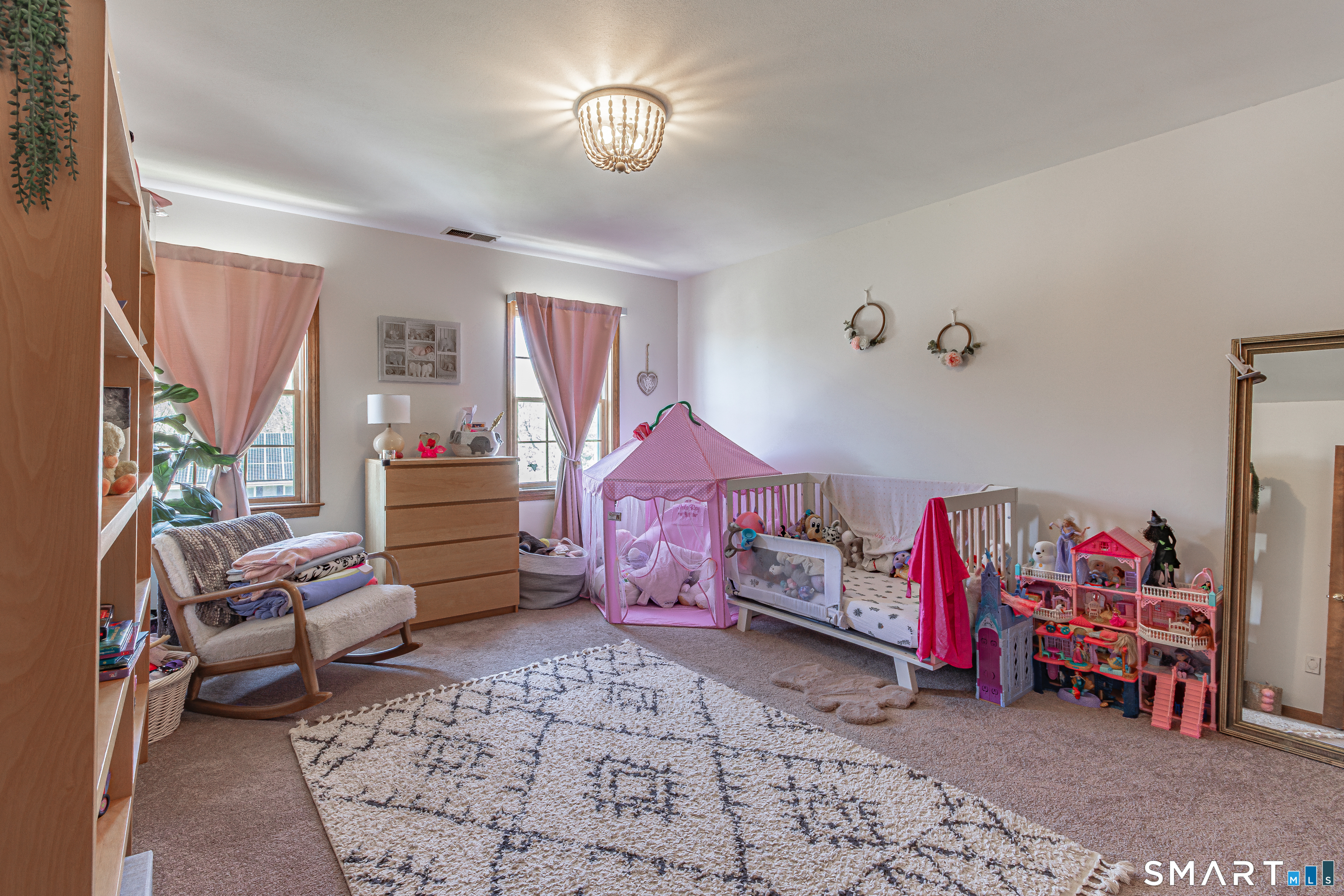 33 Country Club Woods, Waterbury, 06708, 3 Bedrooms Bedrooms, 0 ,2 BathroomsBathrooms,Single Family For Sale,For Sale,Country Club Woods,0,24169918