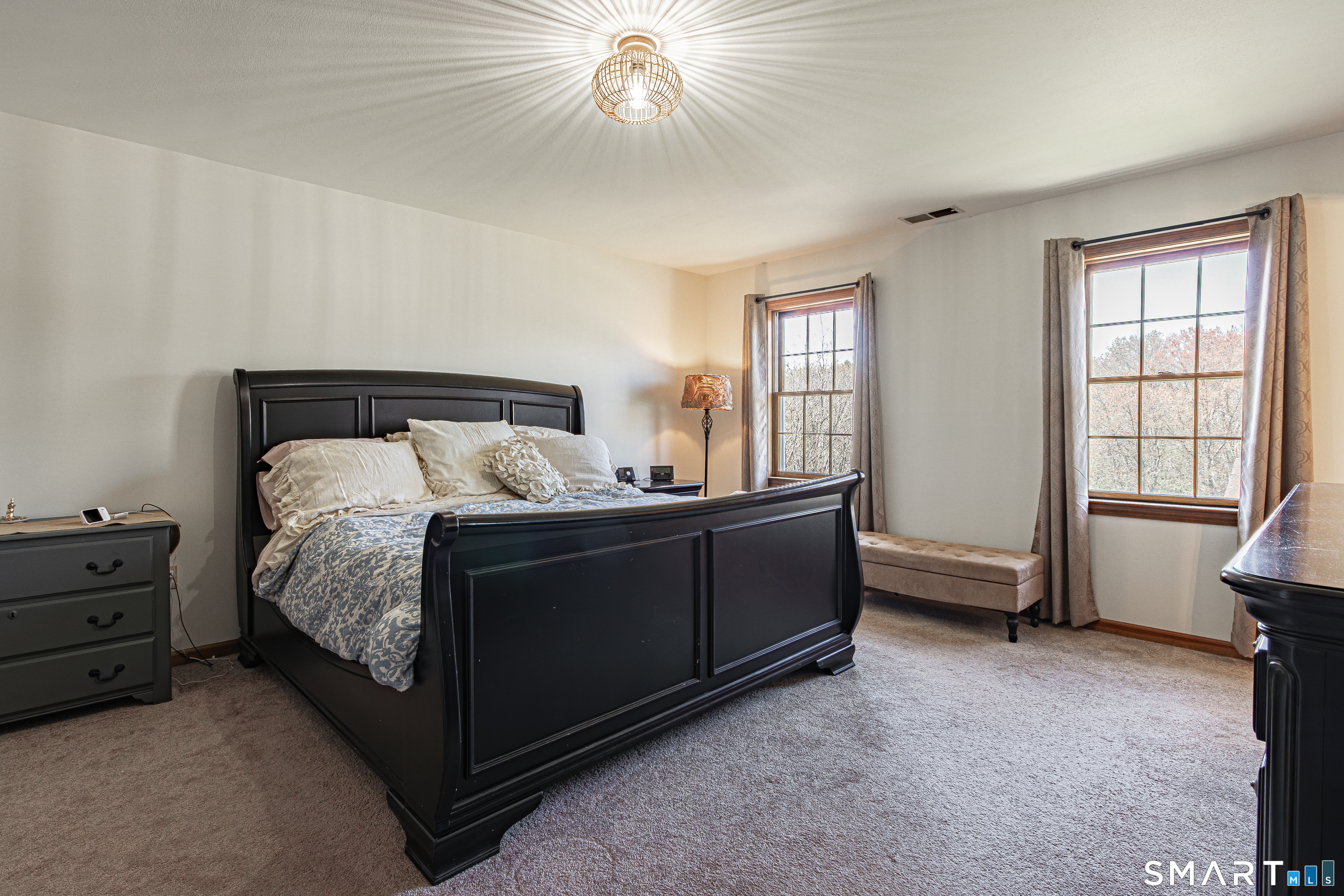 33 Country Club Woods, Waterbury, 06708, 3 Bedrooms Bedrooms, 0 ,2 BathroomsBathrooms,Single Family For Sale,For Sale,Country Club Woods,0,24169918