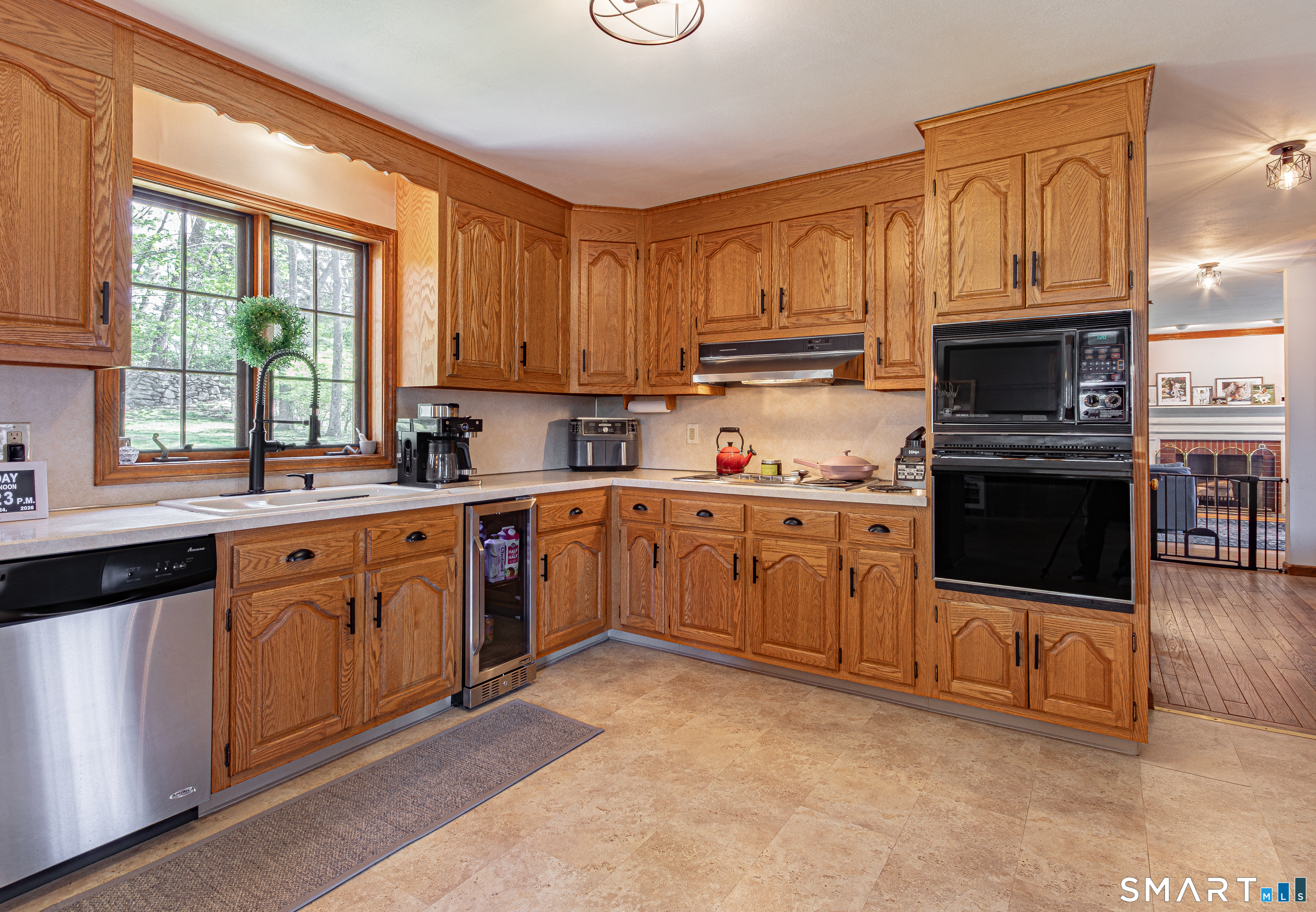 33 Country Club Woods, Waterbury, 06708, 3 Bedrooms Bedrooms, 0 ,2 BathroomsBathrooms,Single Family For Sale,For Sale,Country Club Woods,0,24169918