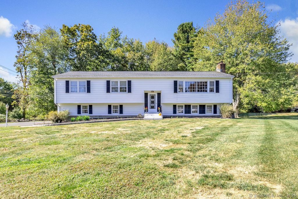 484 New England Lane