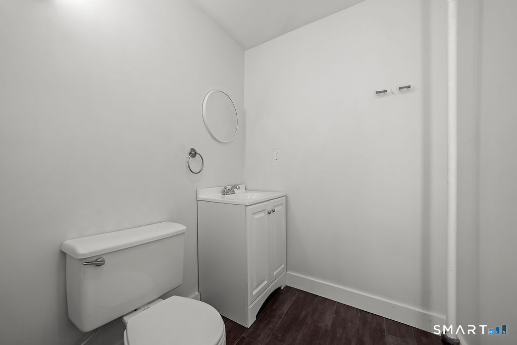 19-21 Scotland, Norwich, 06360, 2 Bedrooms Bedrooms, 0 ,1 BathroomBathrooms,Residential Rental,For Sale,Scotland,0,24171566