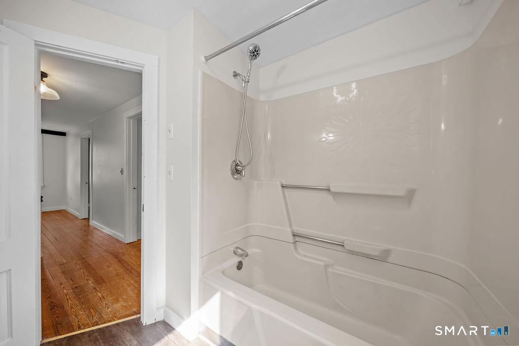 19-21 Scotland, Norwich, 06360, 2 Bedrooms Bedrooms, 0 ,1 BathroomBathrooms,Residential Rental,For Sale,Scotland,0,24171566