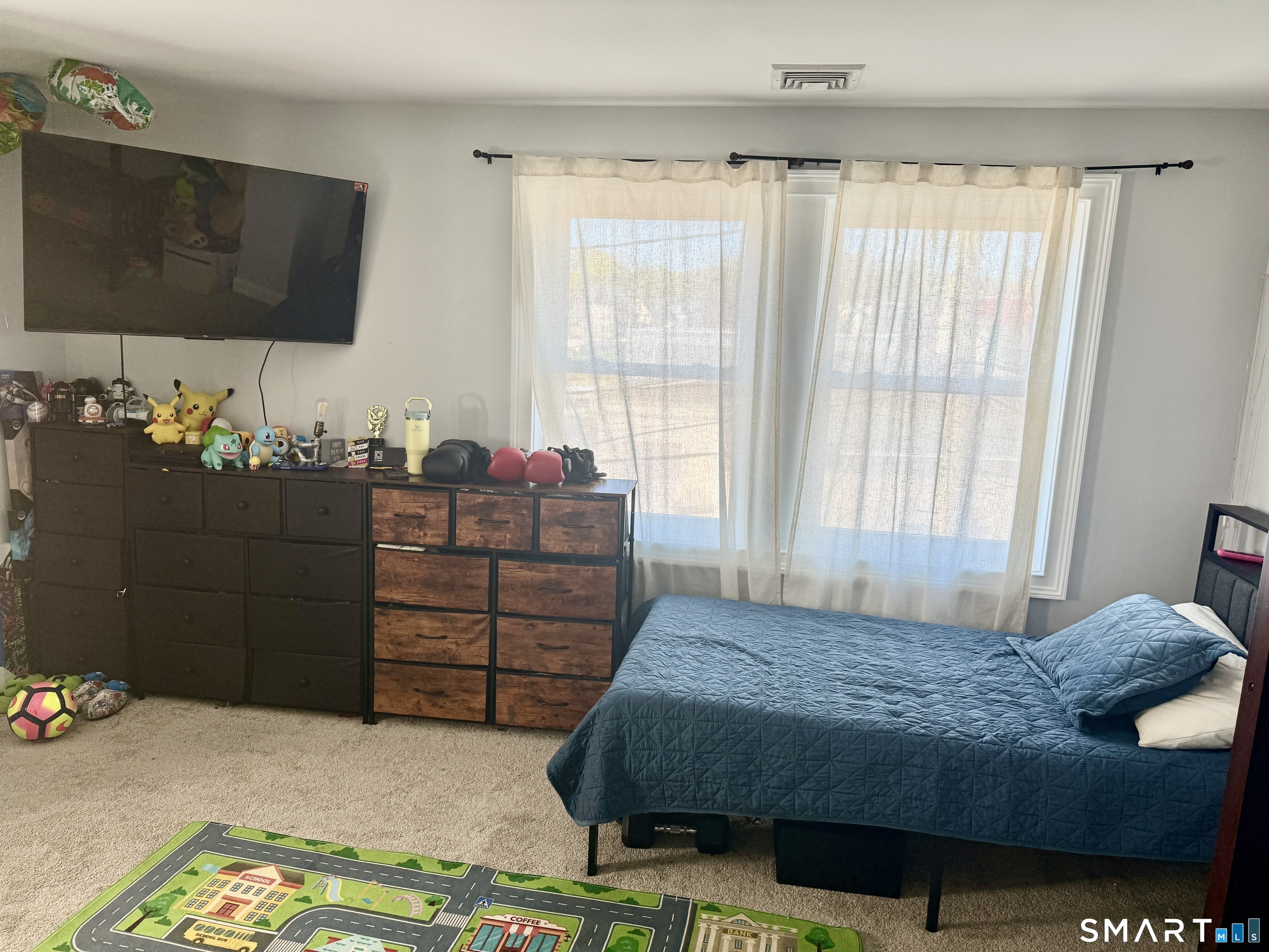 461 Bank, New London, 06320, 2 Bedrooms Bedrooms, 0 ,2 BathroomsBathrooms,Condo/co-op For Sale,For Sale,Bank,0,24169836
