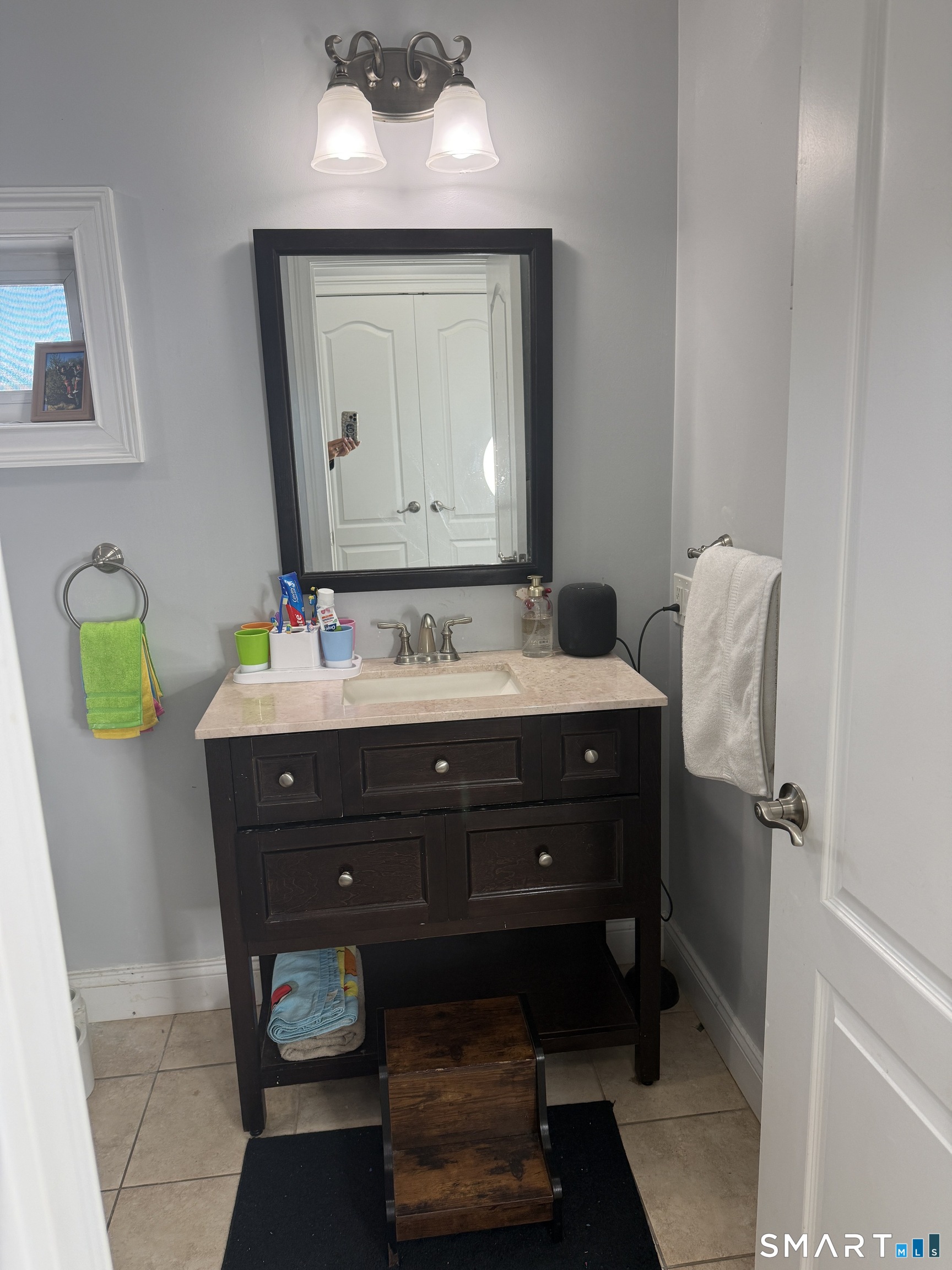461 Bank, New London, 06320, 2 Bedrooms Bedrooms, 0 ,2 BathroomsBathrooms,Condo/co-op For Sale,For Sale,Bank,0,24169836