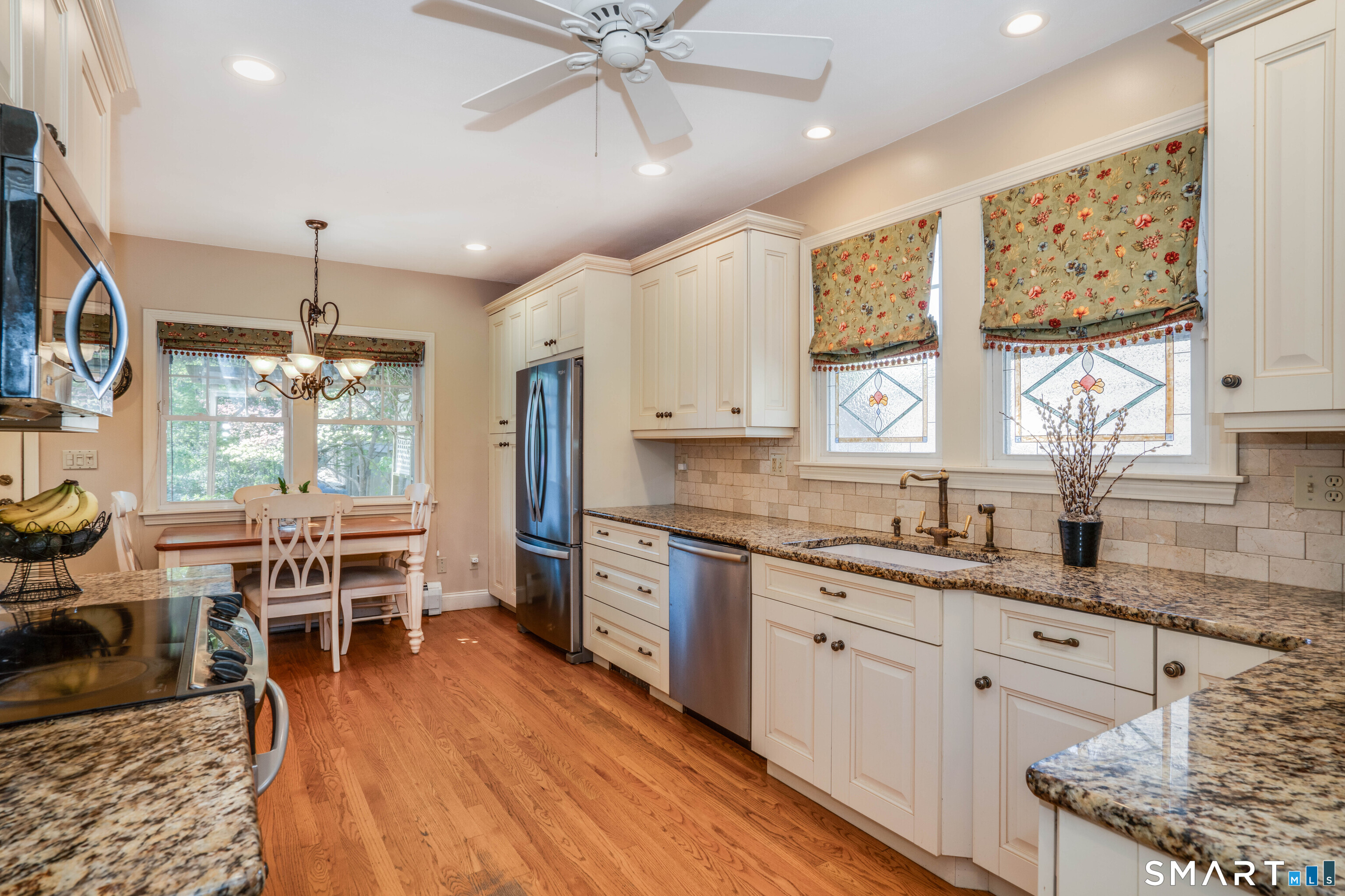 469 Fern, West Hartford, 06107, 4 Bedrooms Bedrooms, 0 ,2 BathroomsBathrooms,Single Family For Sale,For Sale,Fern,0,24171080