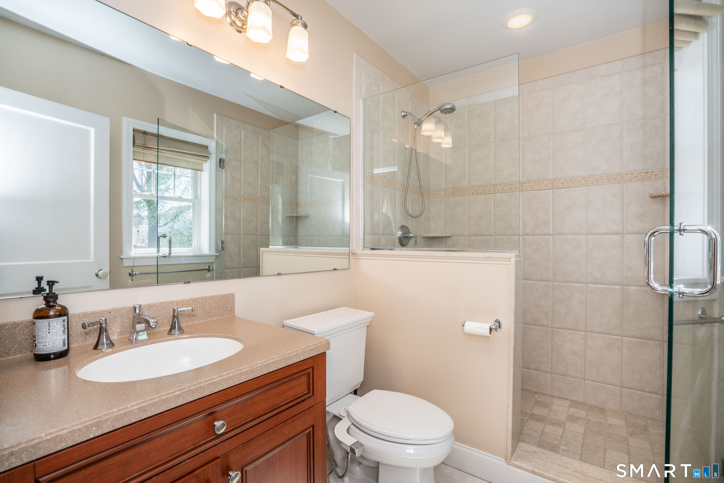 469 Fern, West Hartford, 06107, 4 Bedrooms Bedrooms, 0 ,2 BathroomsBathrooms,Single Family For Sale,For Sale,Fern,0,24171080