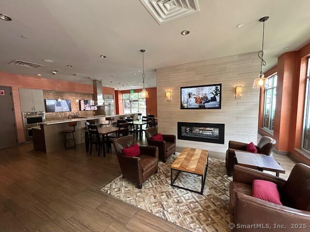 111b Morgan, Stamford, 06905, 2 Bedrooms Bedrooms, 0 ,2 BathroomsBathrooms,Residential Rental,For Sale,Morgan,0,24171635