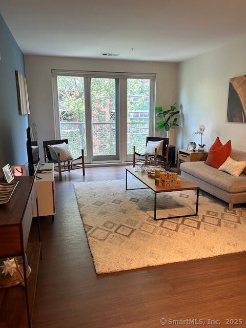 111b Morgan, Stamford, 06905, 2 Bedrooms Bedrooms, 0 ,2 BathroomsBathrooms,Residential Rental,For Sale,Morgan,0,24171635