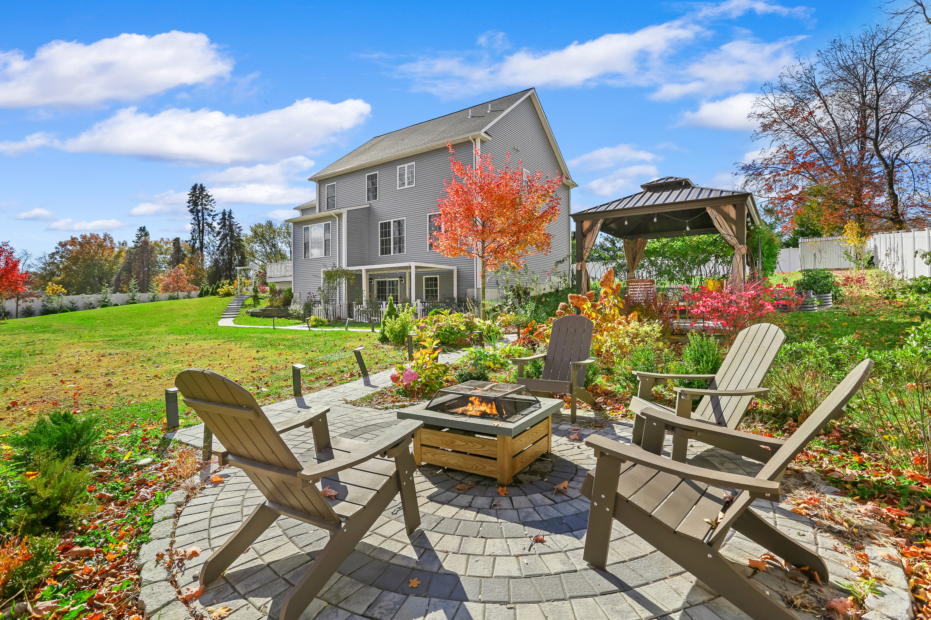450 James Farm, Stratford, 06614, 4 Bedrooms Bedrooms, 0 ,2 BathroomsBathrooms,Single Family For Sale,For Sale,James Farm,0,24171659