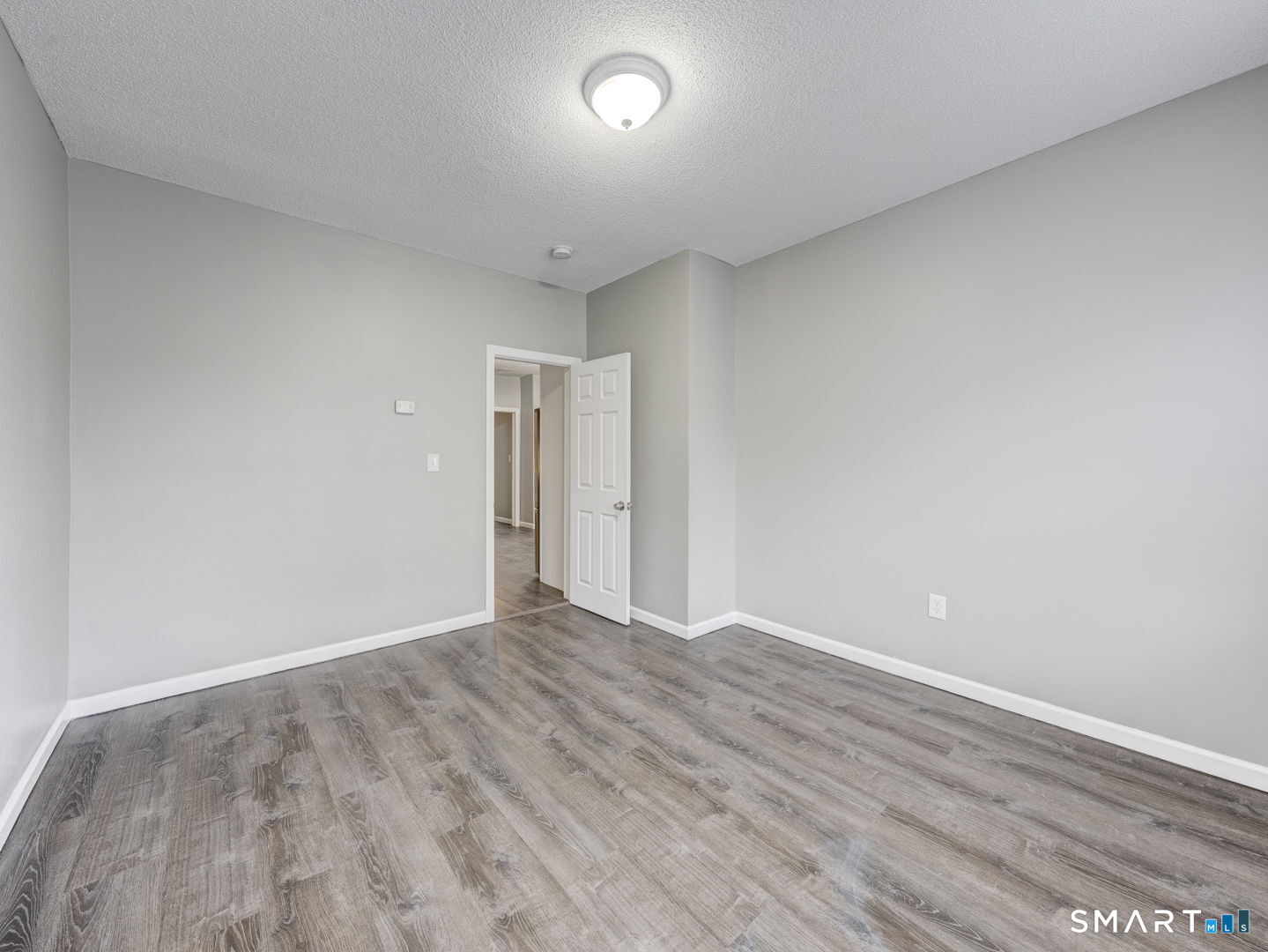 100 Broad, New Britain, 06053, 3 Bedrooms Bedrooms, 0 ,1 BathroomBathrooms,Residential Rental,For Sale,Broad,0,24171568