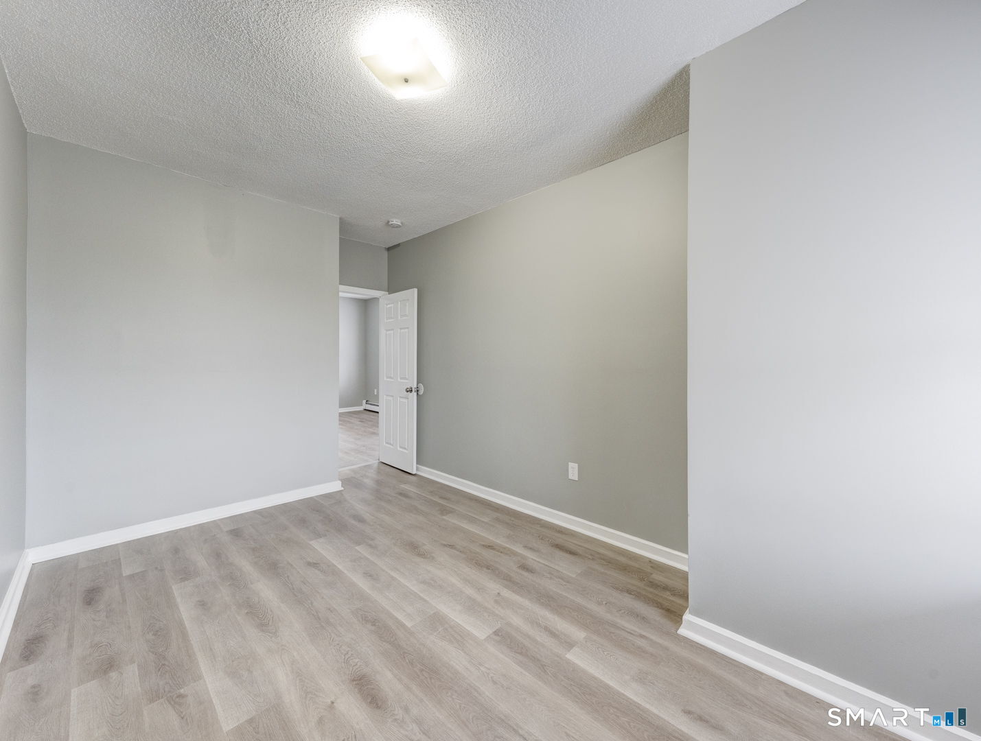 100 Broad, New Britain, 06053, 3 Bedrooms Bedrooms, 0 ,1 BathroomBathrooms,Residential Rental,For Sale,Broad,0,24171591