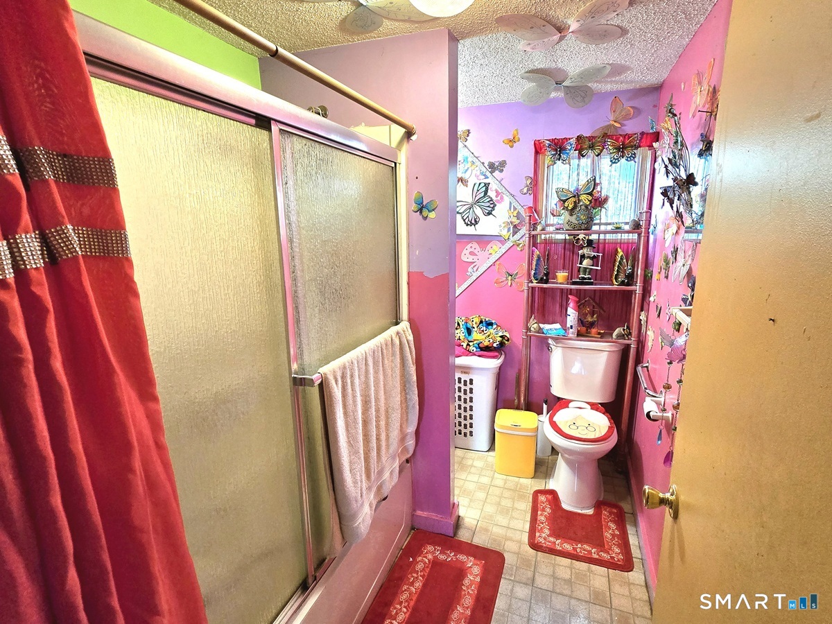 260-262 Burnside, East Hartford, 06108, 7 Bedrooms Bedrooms, 0 ,3 BathroomsBathrooms,Multi-family For Sale,For Sale,Burnside,0,24171500