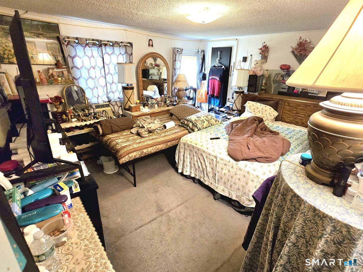 260-262 Burnside, East Hartford, 06108, 7 Bedrooms Bedrooms, 0 ,3 BathroomsBathrooms,Multi-family For Sale,For Sale,Burnside,0,24171500