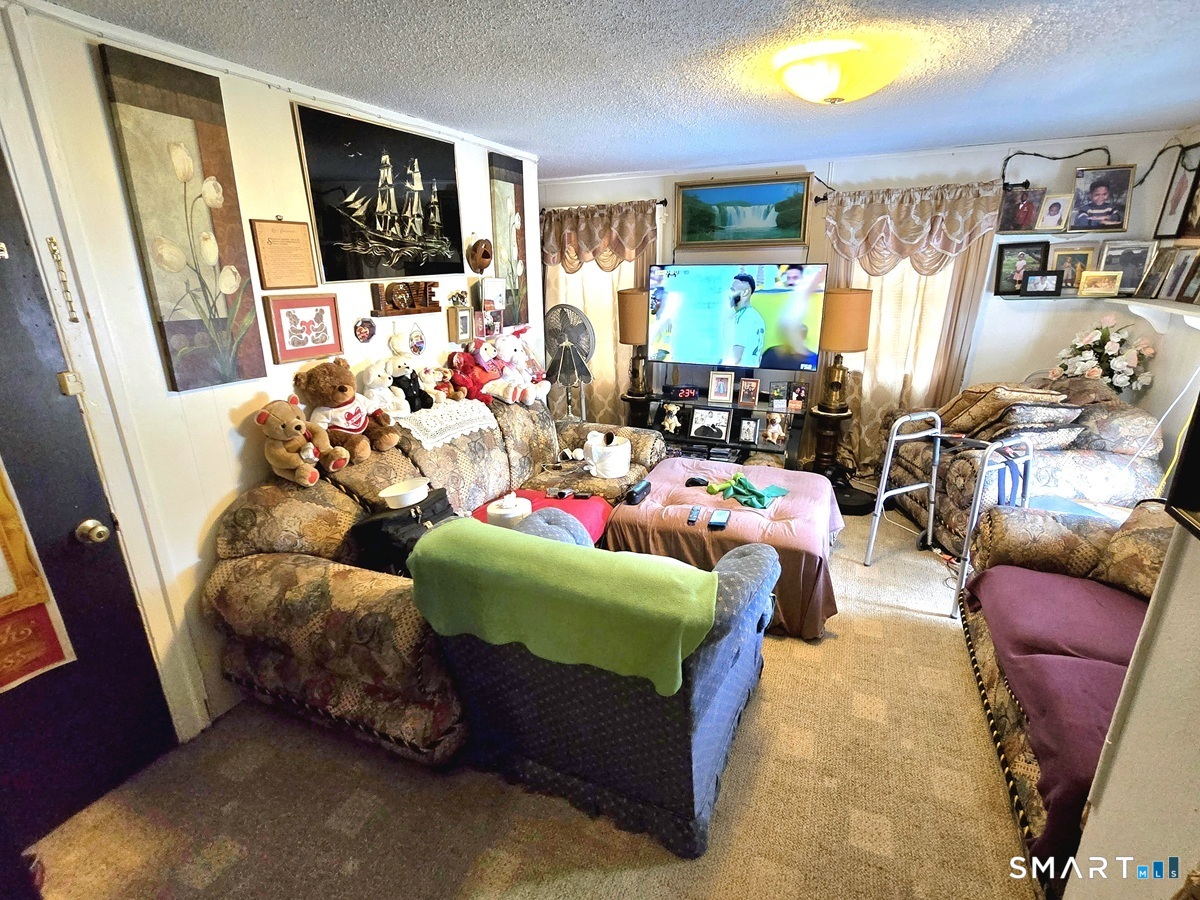 260-262 Burnside, East Hartford, 06108, 7 Bedrooms Bedrooms, 0 ,3 BathroomsBathrooms,Multi-family For Sale,For Sale,Burnside,0,24171500