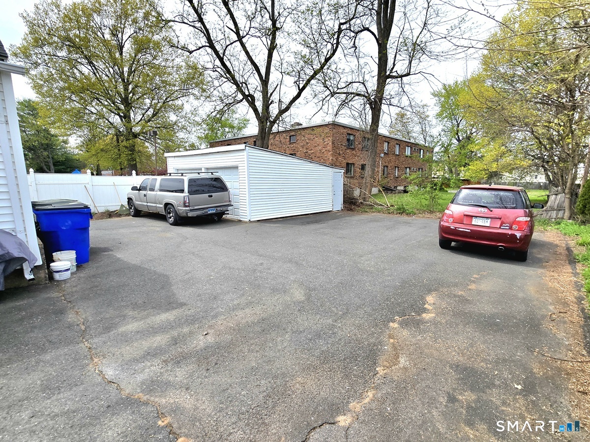 260-262 Burnside, East Hartford, 06108, 7 Bedrooms Bedrooms, 0 ,3 BathroomsBathrooms,Multi-family For Sale,For Sale,Burnside,0,24171500