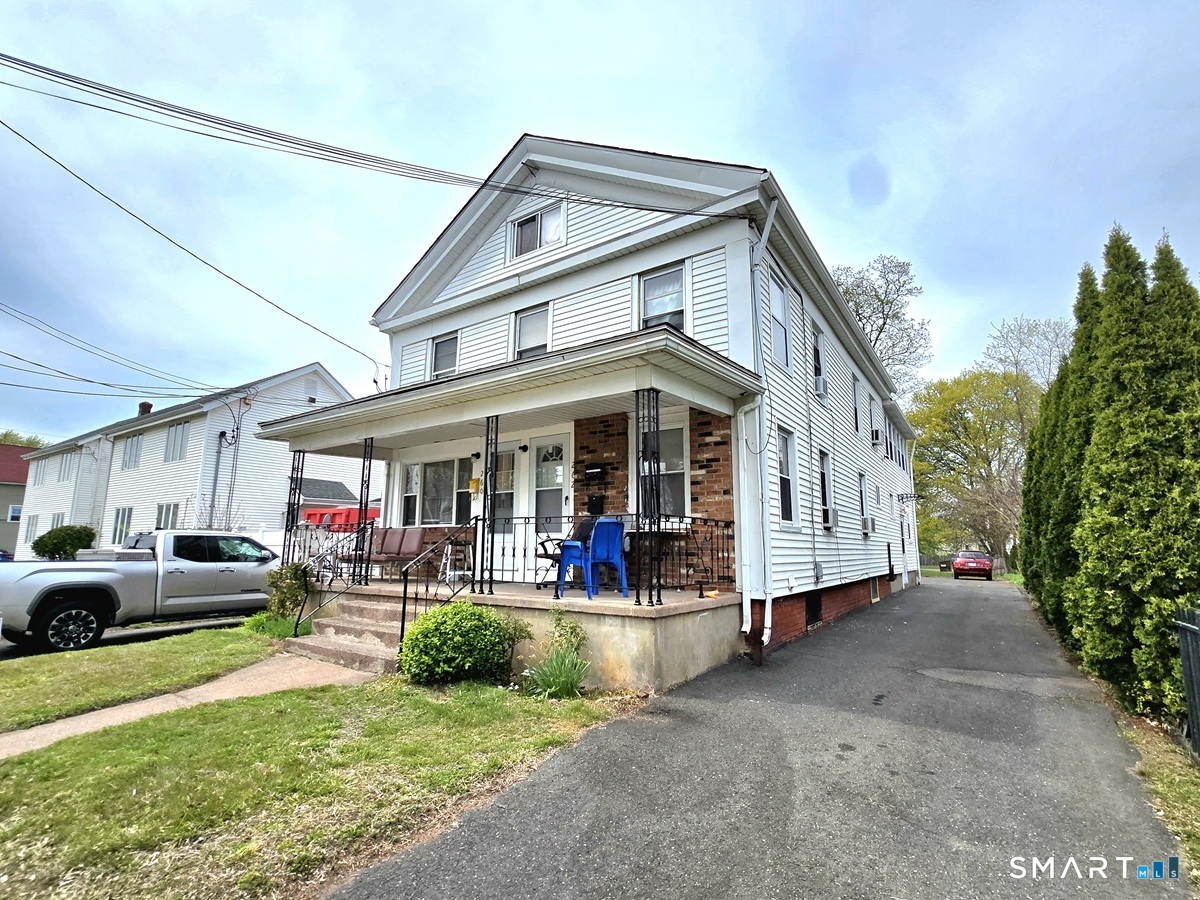 260-262 Burnside, East Hartford, 06108, 7 Bedrooms Bedrooms, 0 ,3 BathroomsBathrooms,Multi-family For Sale,For Sale,Burnside,0,24171500