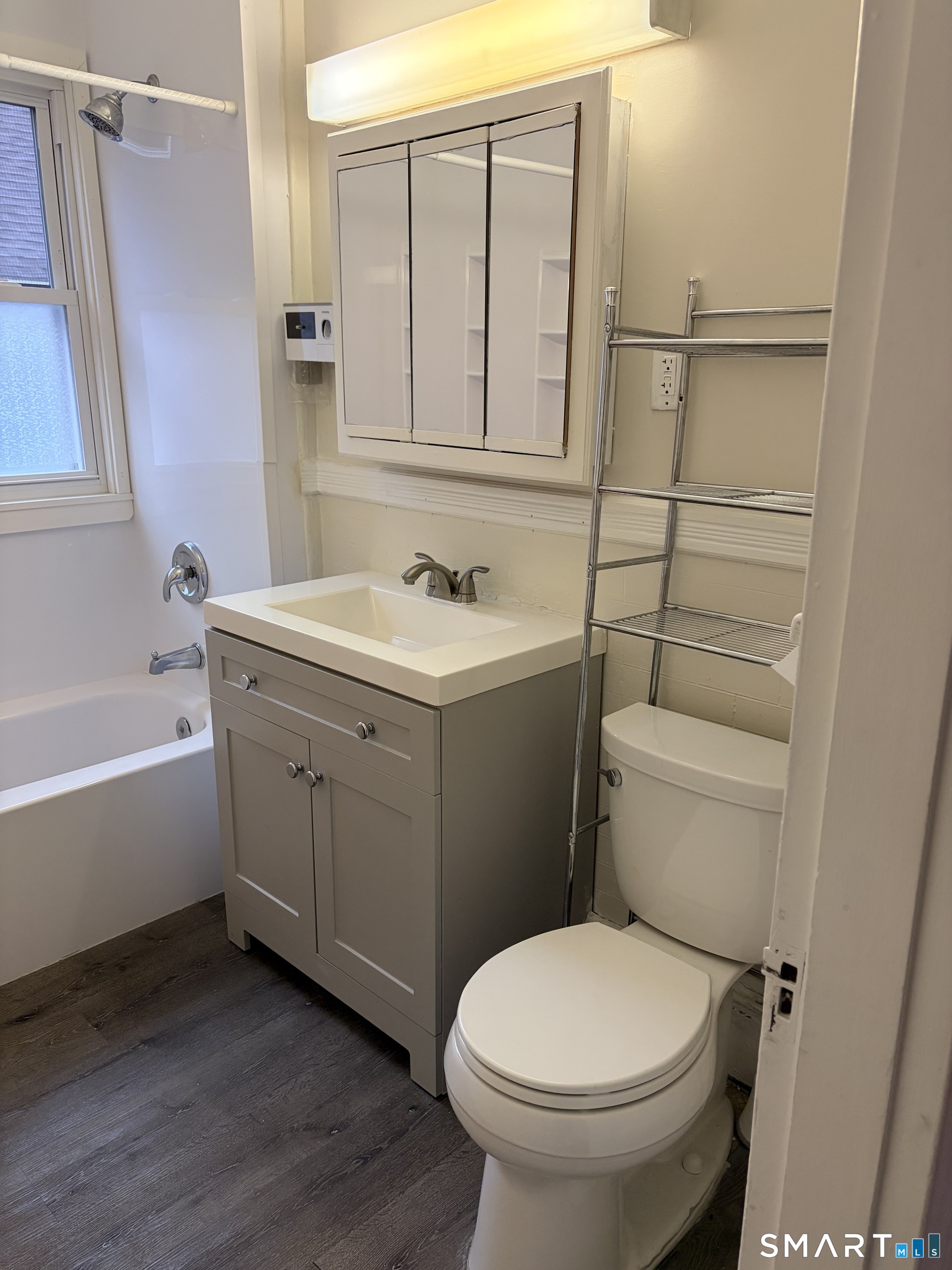 93 Chapel, East Hartford, 06108, 2 Bedrooms Bedrooms, 0 ,1 BathroomBathrooms,Residential Rental,For Sale,Chapel,0,24171060