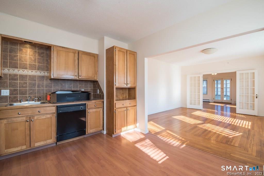 2 Pleasant, Windsor Locks, 06096, 2 Bedrooms Bedrooms, 0 ,1 BathroomBathrooms,Residential Rental,For Sale,Pleasant,0,24171744