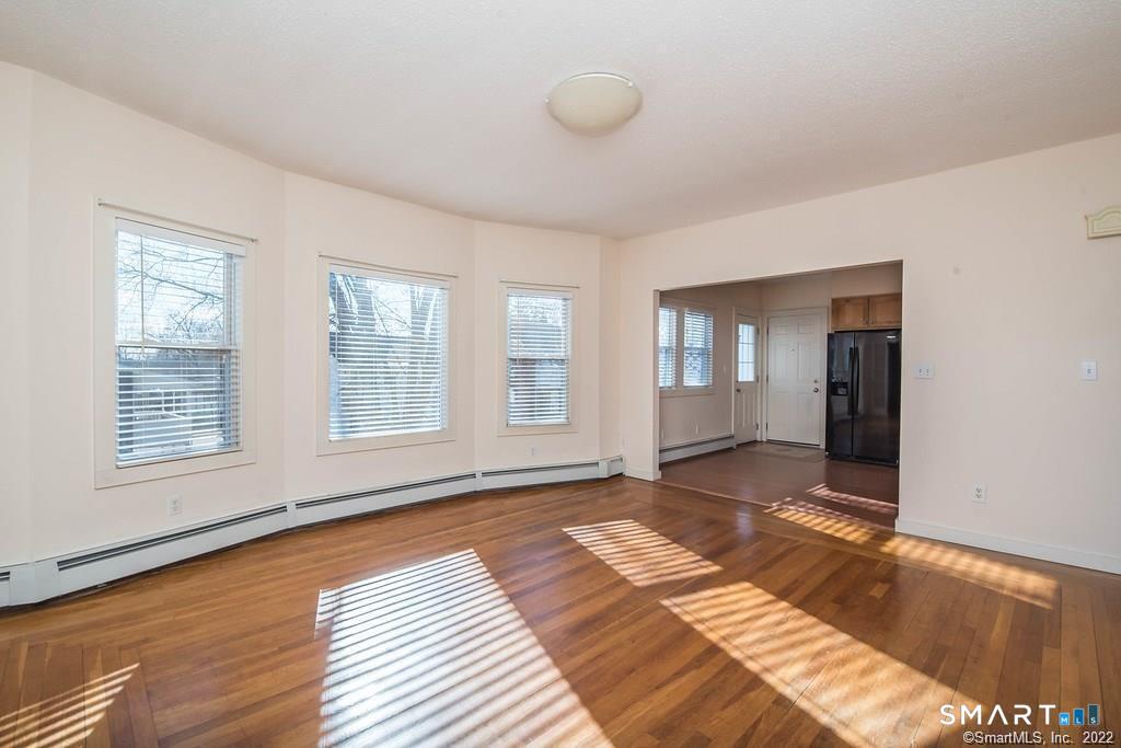 2 Pleasant, Windsor Locks, 06096, 2 Bedrooms Bedrooms, 0 ,1 BathroomBathrooms,Residential Rental,For Sale,Pleasant,0,24171744