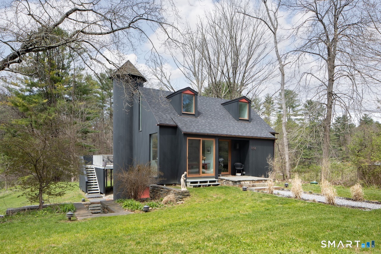 Featured Listing Photo