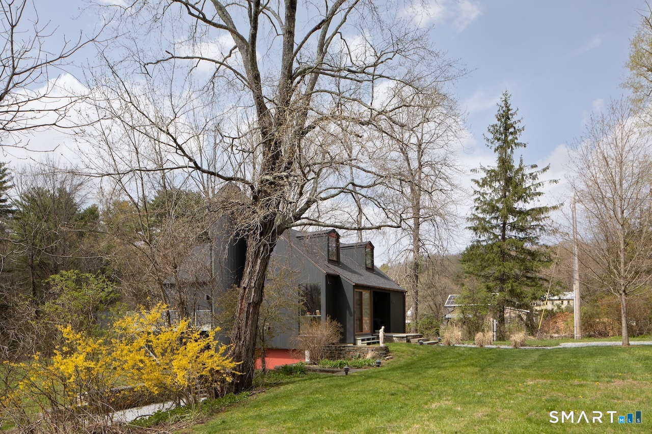 856 Barnum, Sheffield, 01257, 2 Bedrooms Bedrooms, 0 ,3 BathroomsBathrooms,Single Family For Sale,For Sale,Barnum,0,24171801
