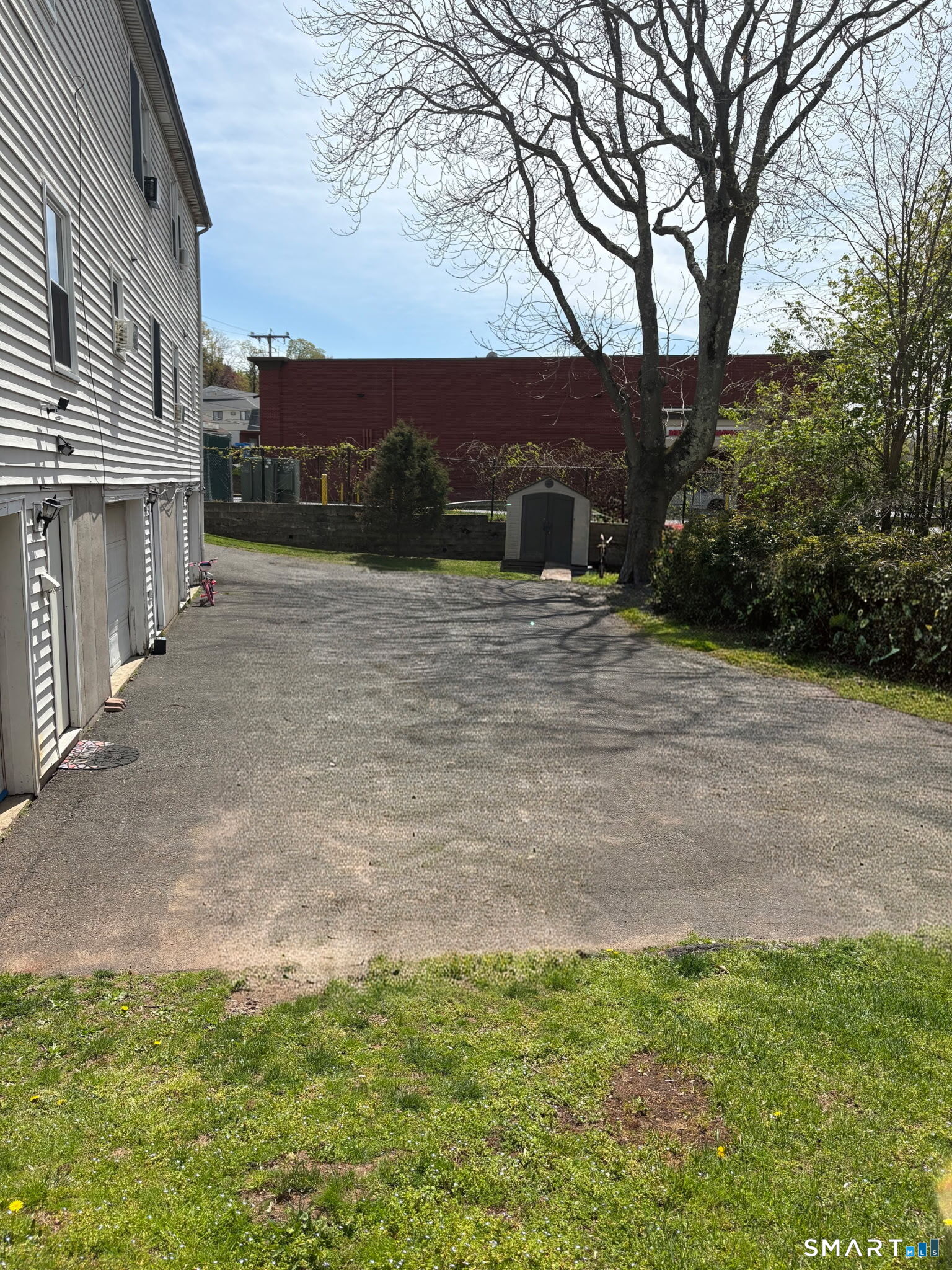 227 Main, Middletown, 06457, 9 Bedrooms Bedrooms, 0 ,3 BathroomsBathrooms,Multi-family For Sale,For Sale,Main,0,24171799