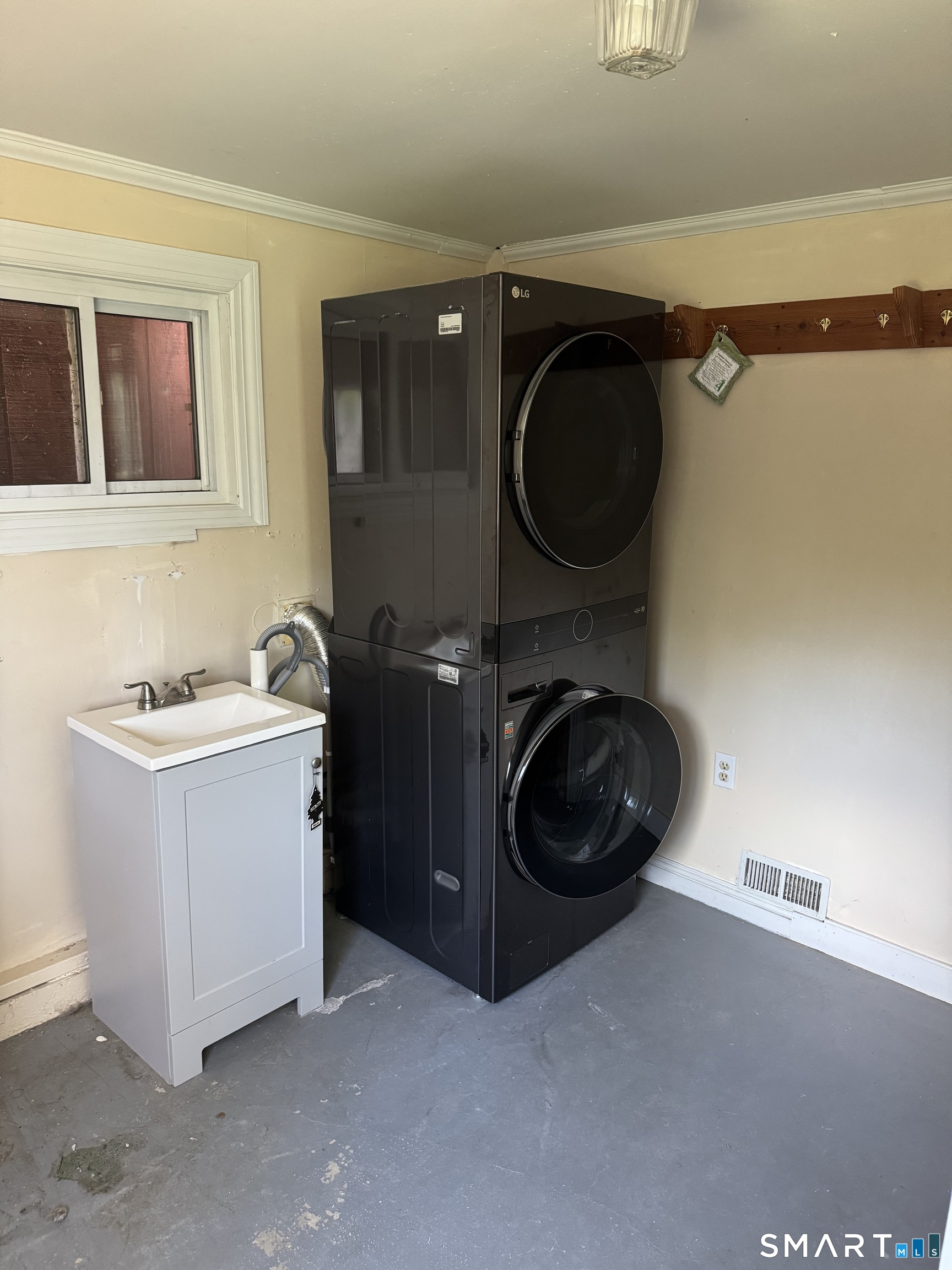 20 Cornell, Danbury, 06811, 2 Bedrooms Bedrooms, 0 ,1 BathroomBathrooms,Residential Rental,For Sale,Cornell,0,24171811