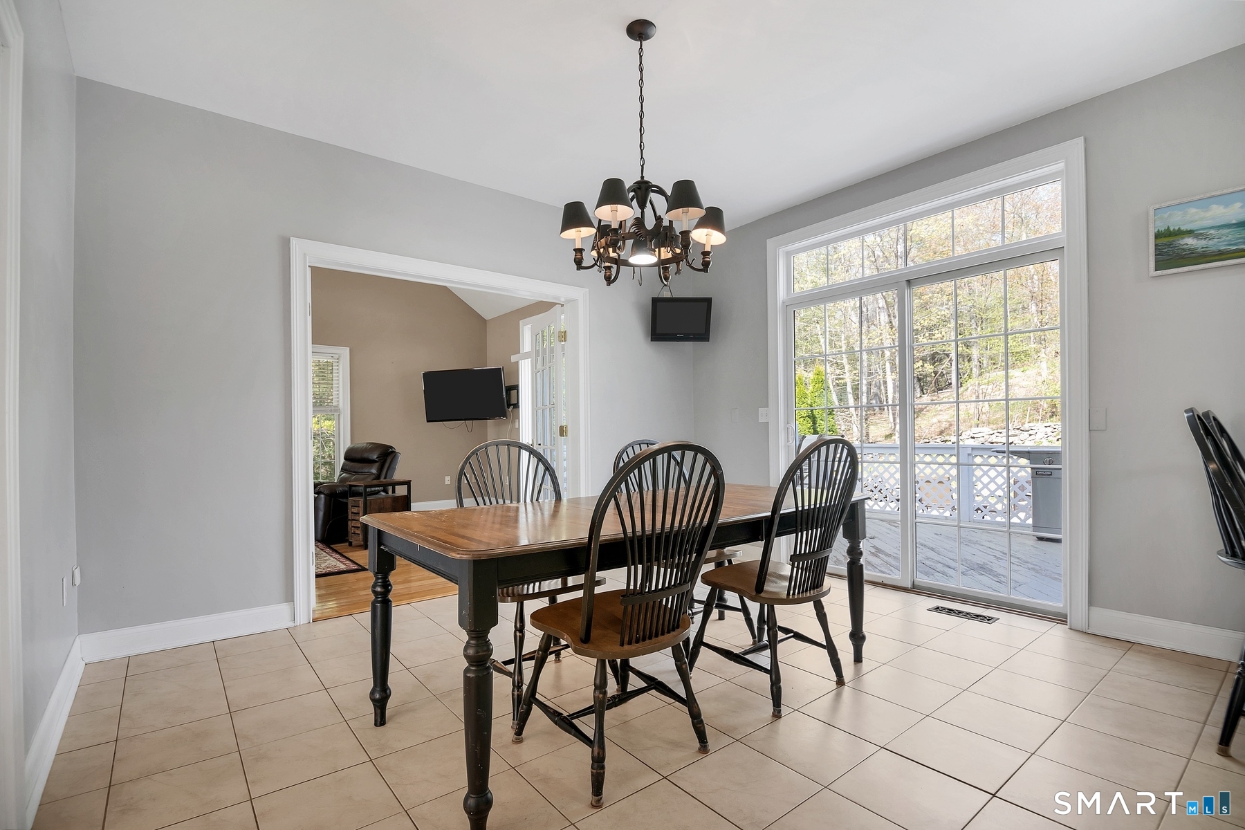 Homes for sale in Woodbury, CT | 17 Carriage Ln, Woodbury, CT 06798 | MLS# 24171620