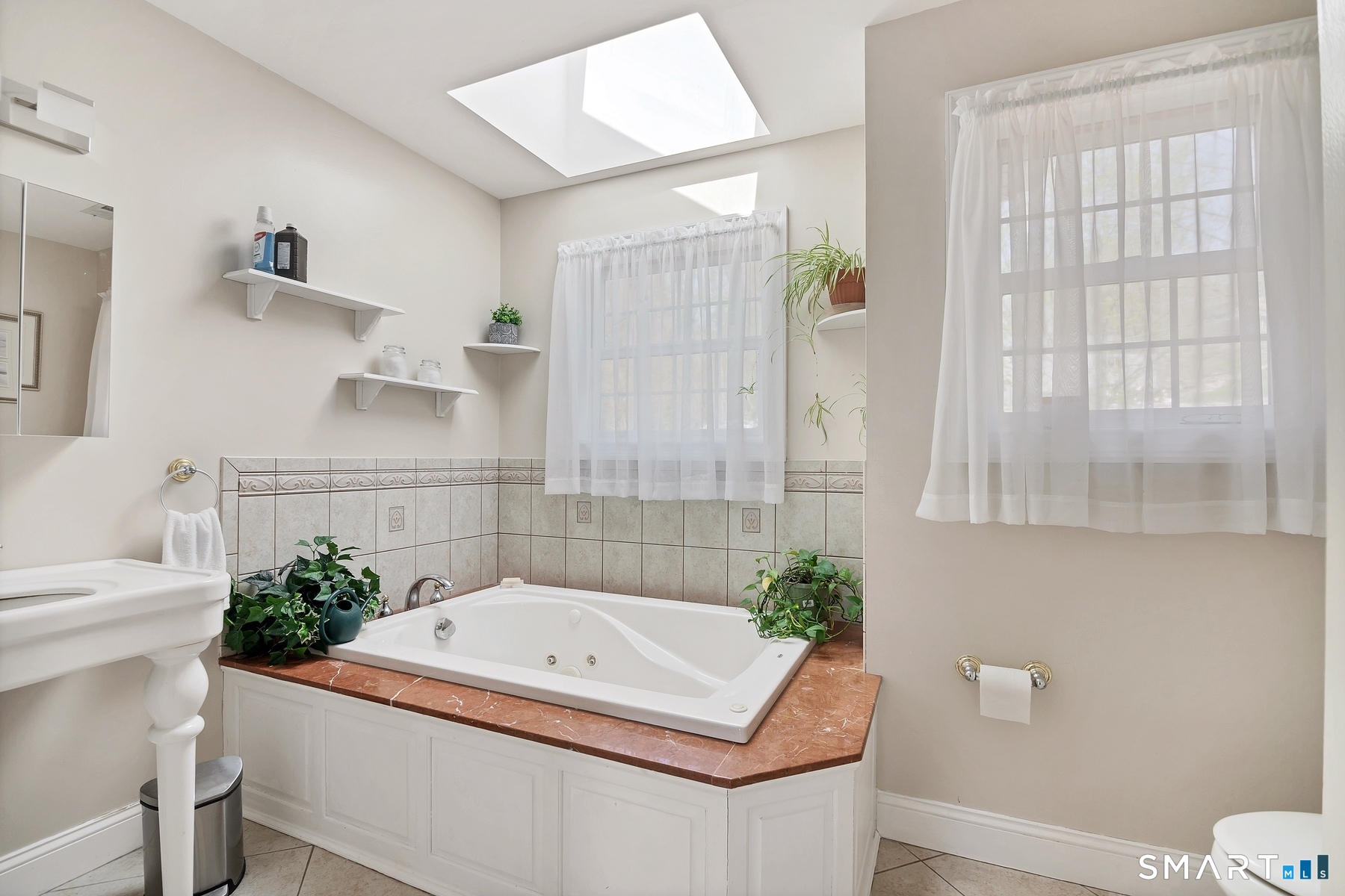 17 Carriage, Woodbury, 06798, 5 Bedrooms Bedrooms, 0 ,3 BathroomsBathrooms,Single Family For Sale,For Sale,Carriage,0,24171620