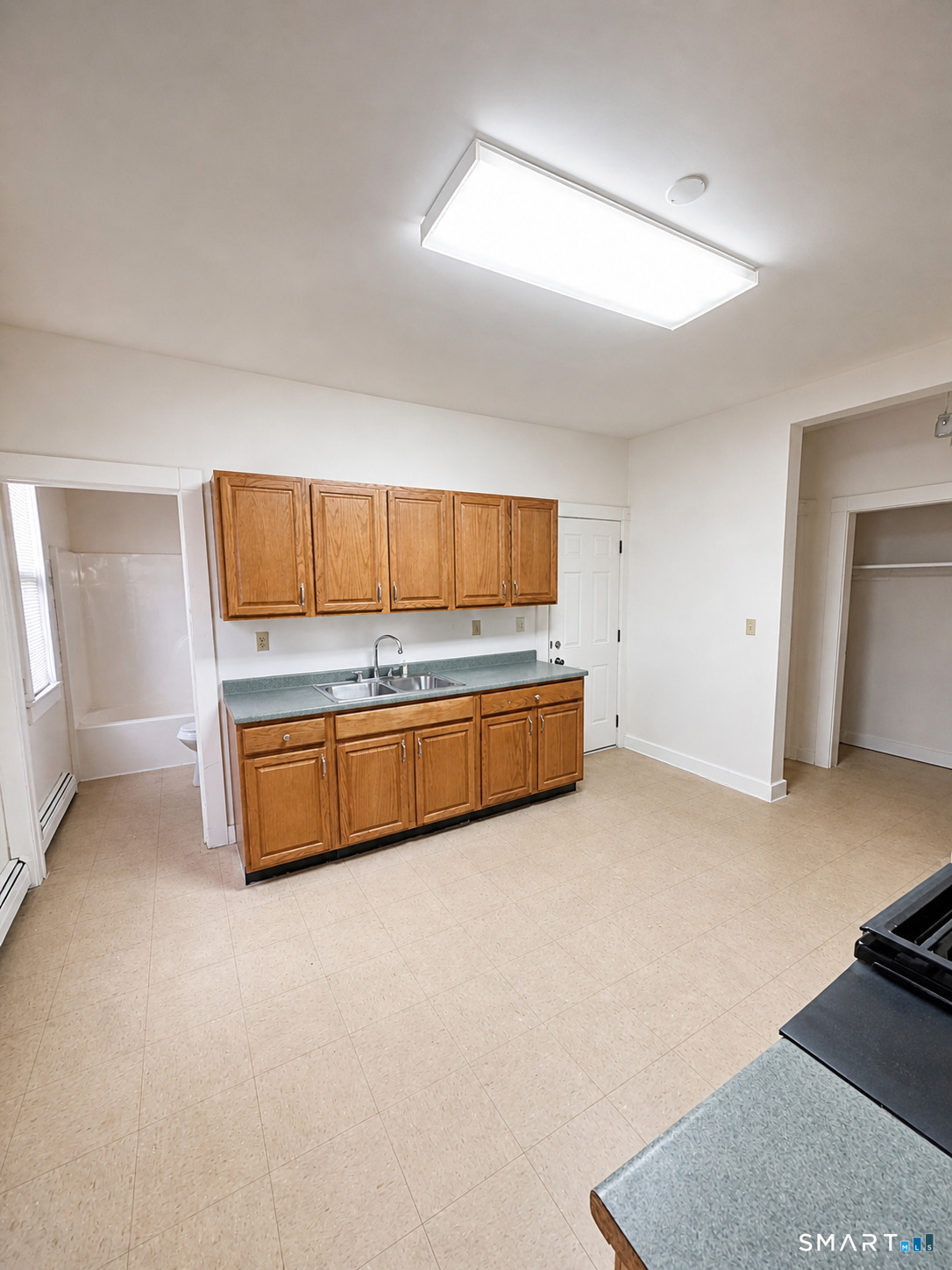 4 Garden, New Haven, 06511, 2 Bedrooms Bedrooms, 0 ,1 BathroomBathrooms,Residential Rental,For Sale,Garden,0,24171828