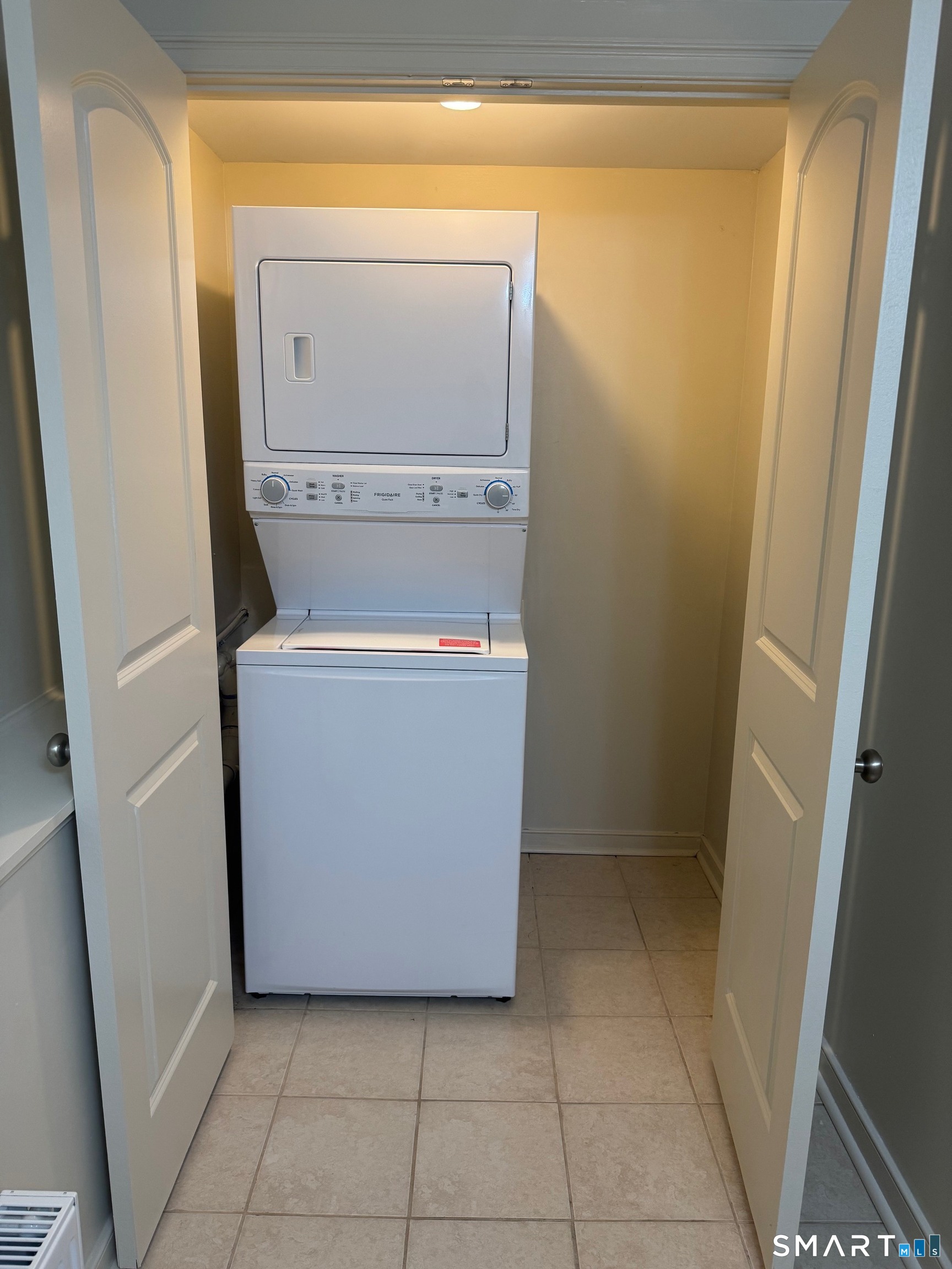 28 Reed, New London, 06320, 2 Bedrooms Bedrooms, 0 ,1 BathroomBathrooms,Residential Rental,For Sale,Reed,0,24171835