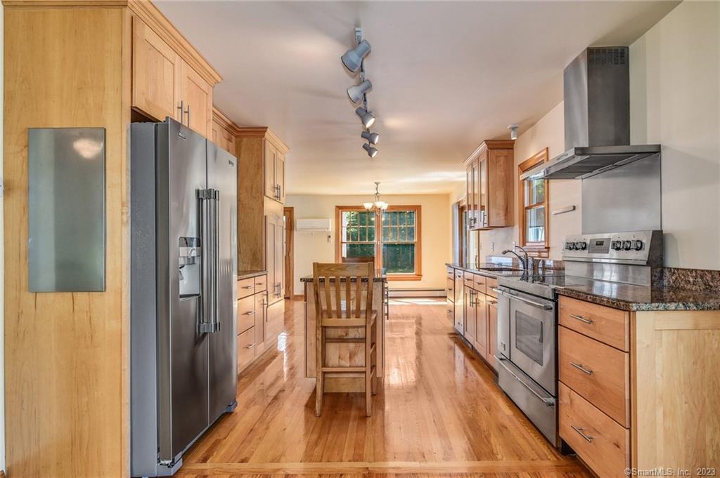 10 Fernwood, Westport, 06880, 5 Bedrooms Bedrooms, 0 ,3 BathroomsBathrooms,Residential Rental,For Sale,Fernwood,0,24171869