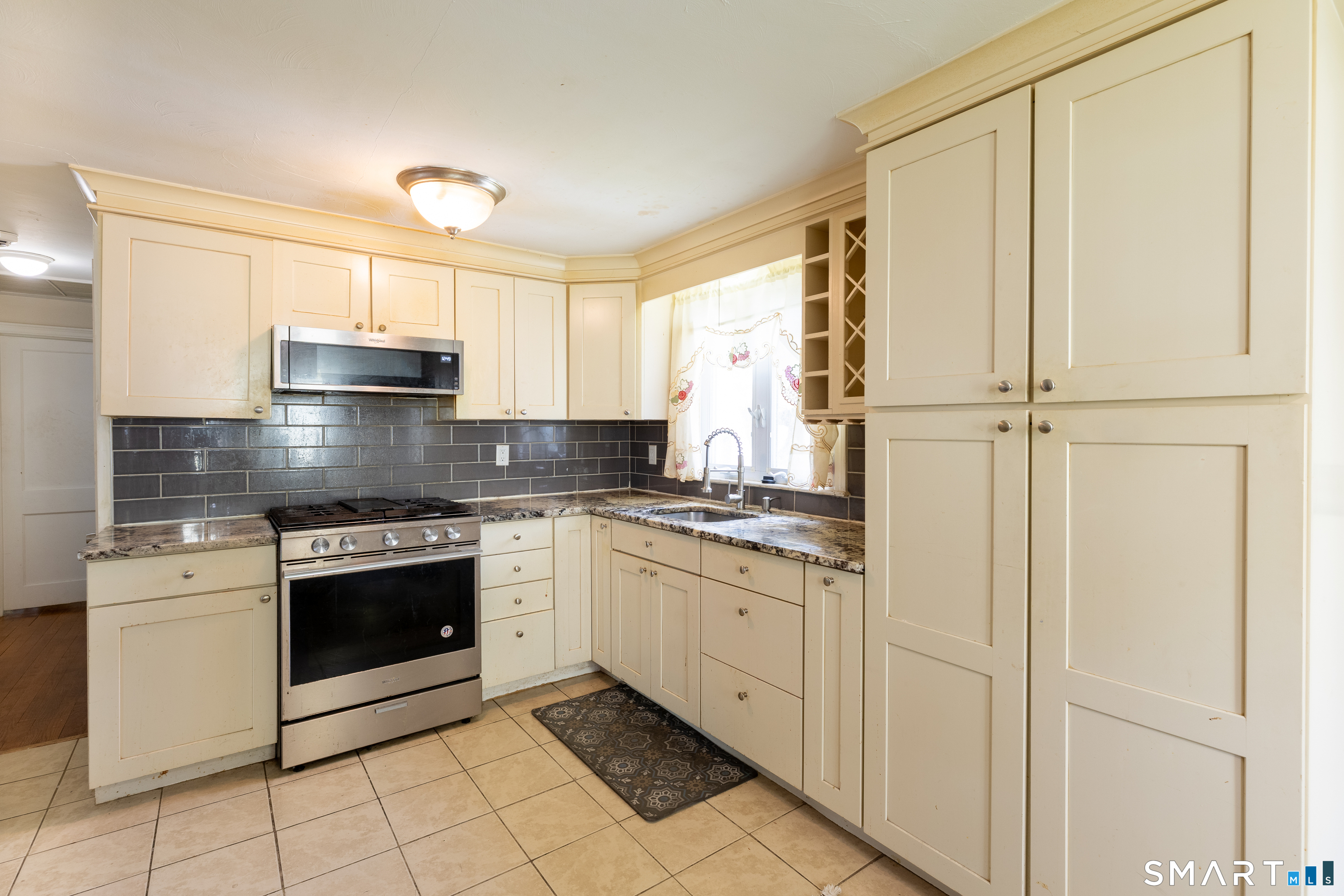 170 Amherst, Hartford, 06106, 3 Bedrooms Bedrooms, 0 ,2 BathroomsBathrooms,Single Family For Sale,For Sale,Amherst,0,24171845