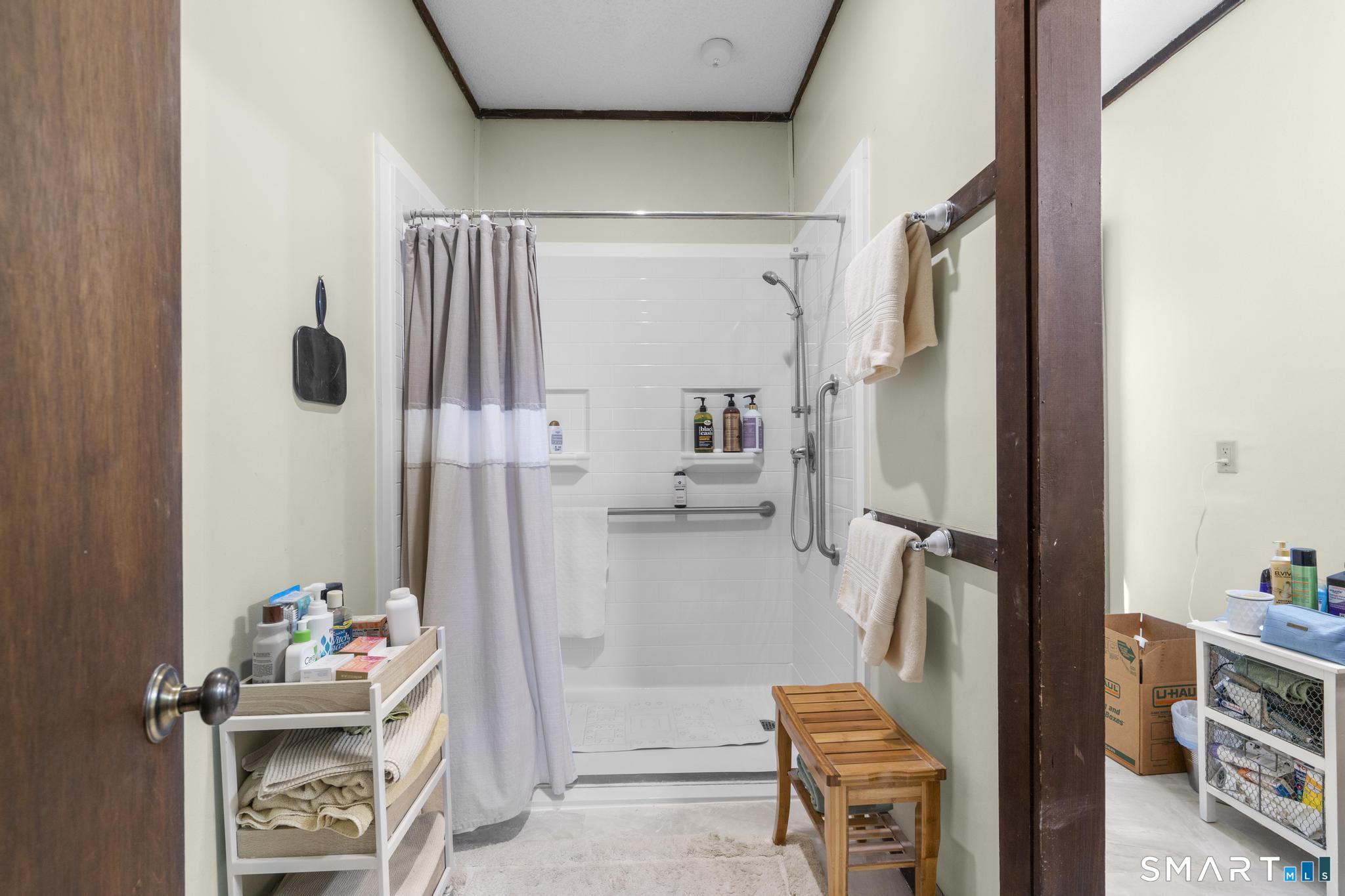 389 East, Stafford, 06076, 3 Bedrooms Bedrooms, 0 ,1 BathroomBathrooms,Single Family For Sale,For Sale,East,0,24171529