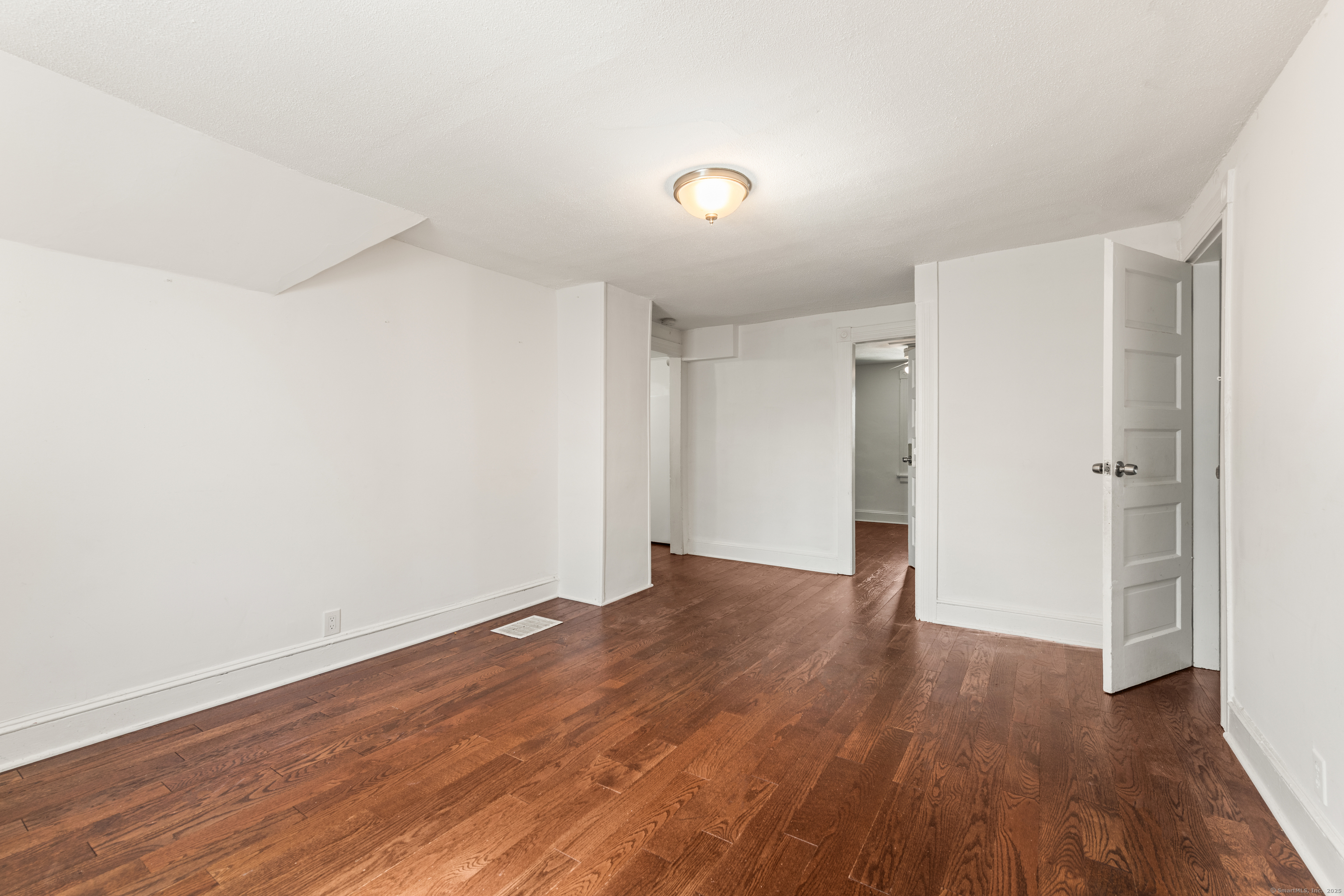 314 Suburban, Fairfield, 06825, 3 Bedrooms Bedrooms, 0 ,1 BathroomBathrooms,Residential Rental,For Sale,Suburban,0,24171965