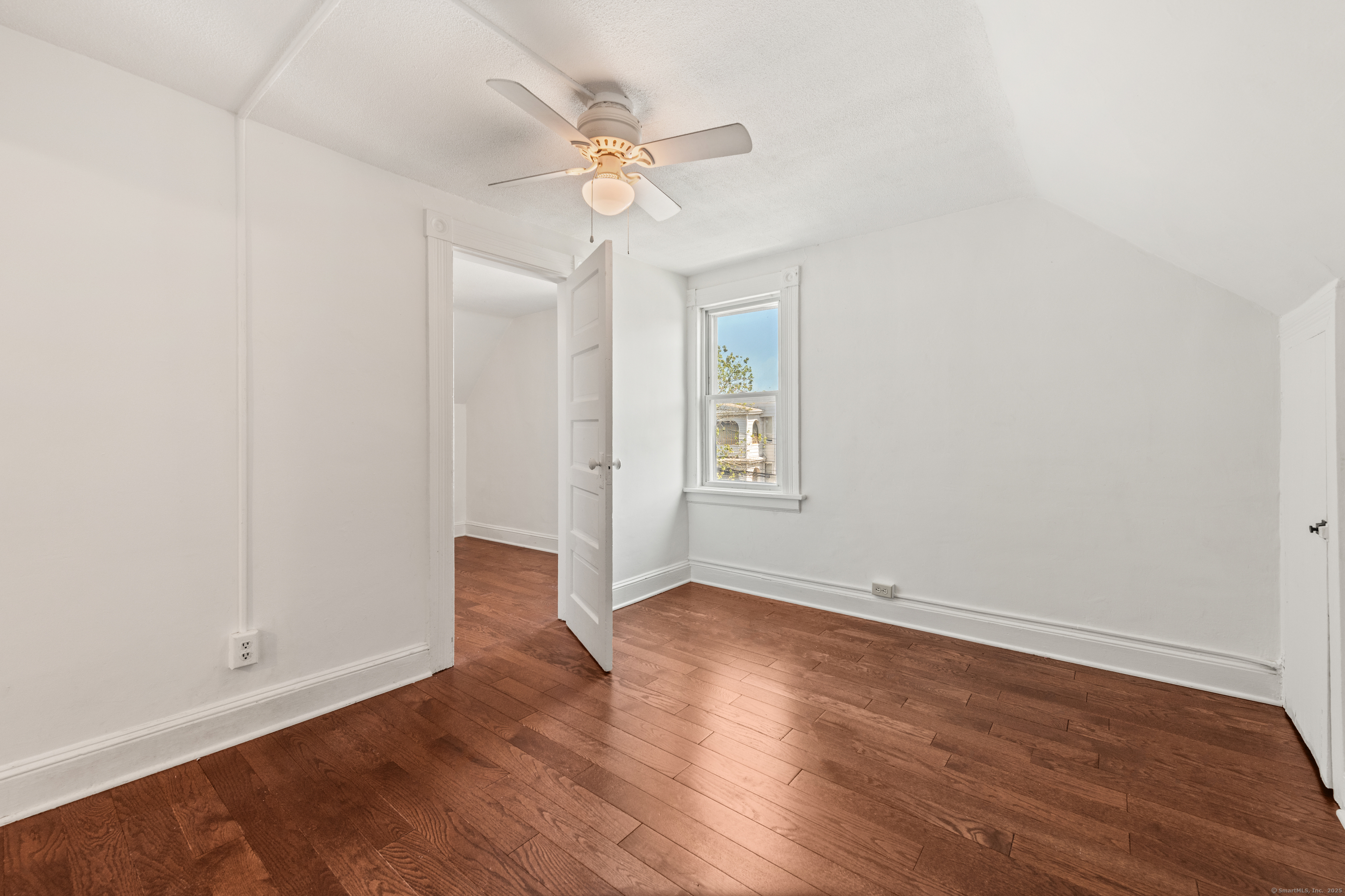 314 Suburban, Fairfield, 06825, 3 Bedrooms Bedrooms, 0 ,1 BathroomBathrooms,Residential Rental,For Sale,Suburban,0,24171965