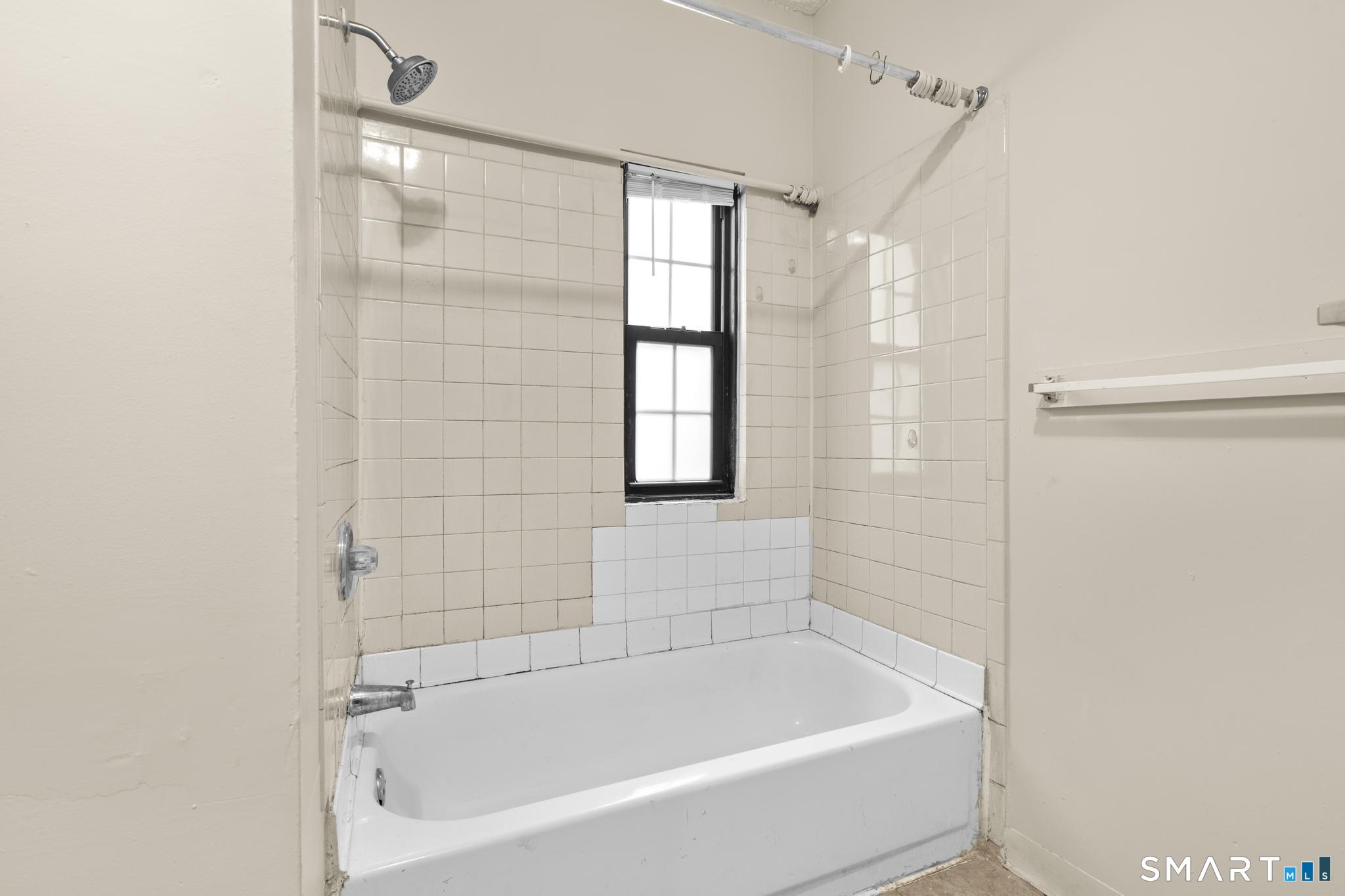26-28 Lawrence, Hartford, 06106, 2 Bedrooms Bedrooms, 0 ,1 BathroomBathrooms,Residential Rental,For Sale,Lawrence,0,24171107